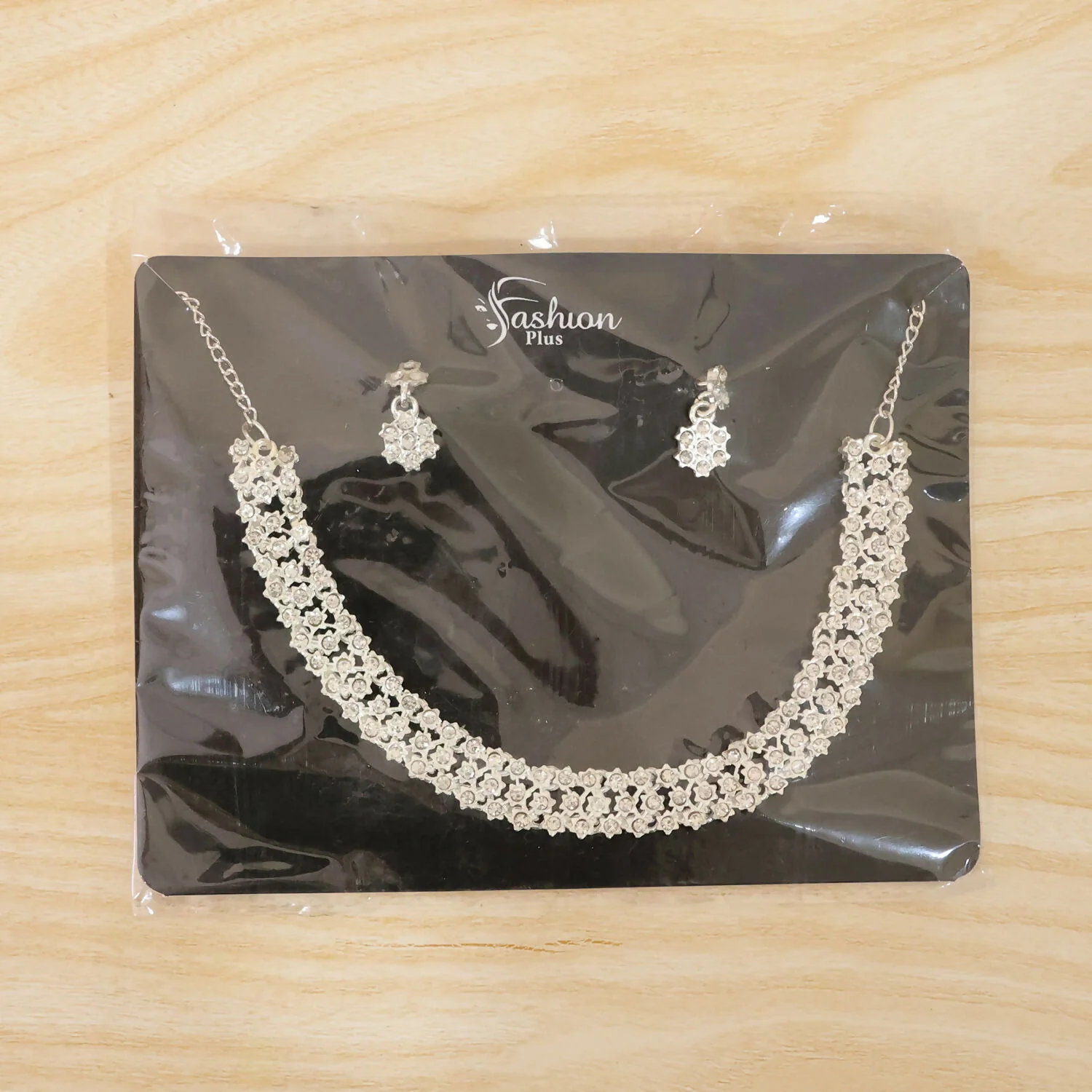 Premium Silver-Plated Necklace Set with Earrings for Formal Occasions - Image 7