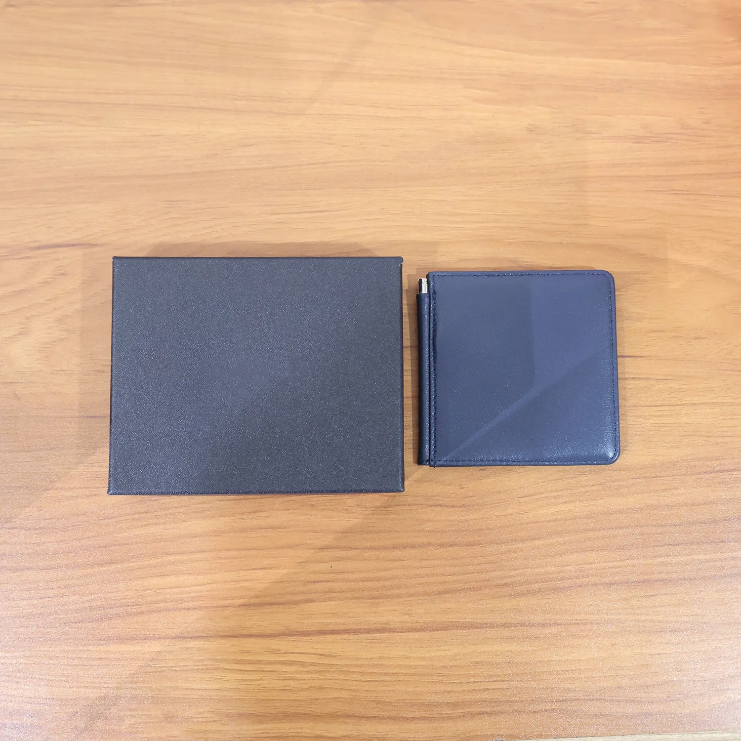 Premium Slim Bi-Fold Wallet for Men with Gift Box Packing - Image 9