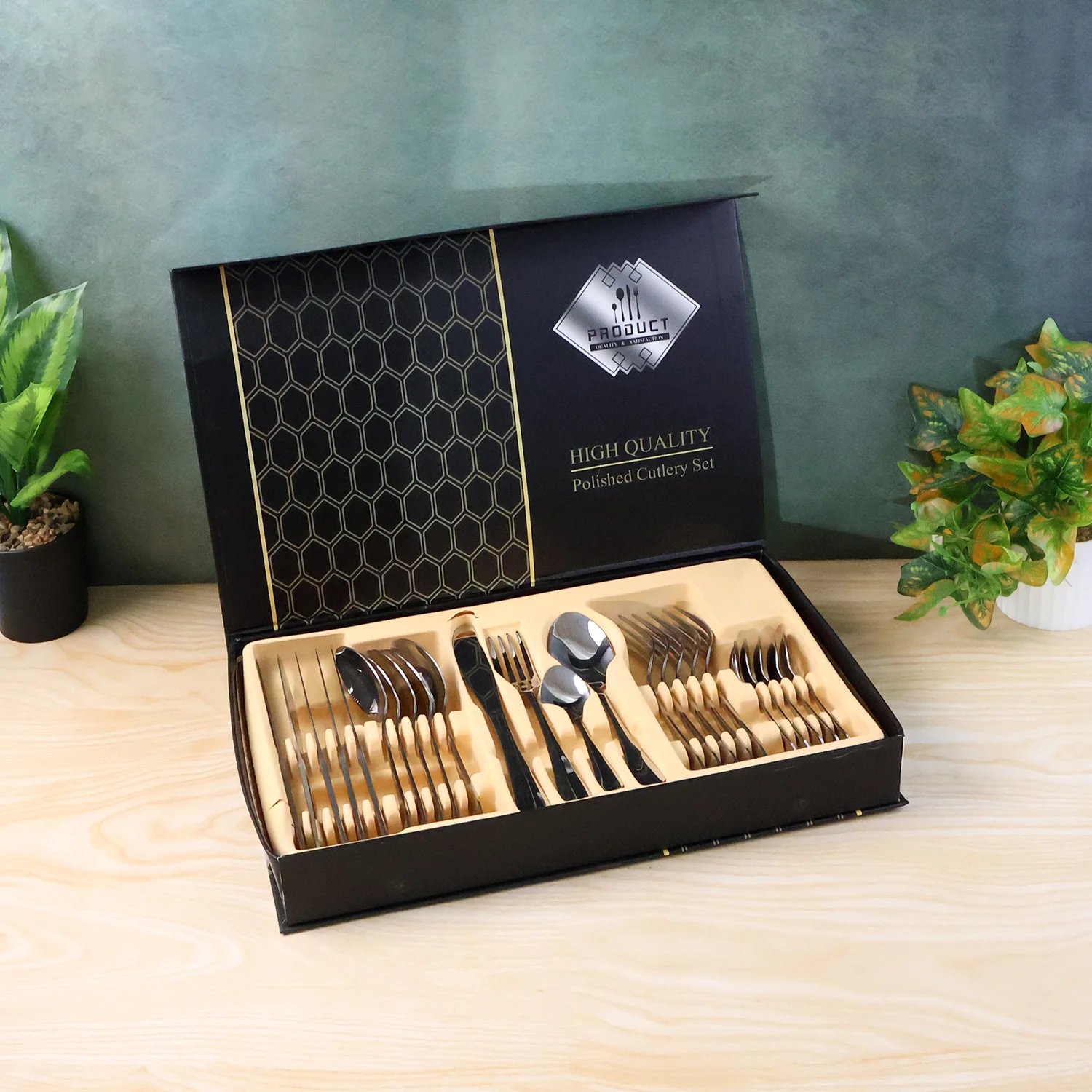 Premium Stainless Steel Polished Cutlery Set (24 Pc) - Image 12