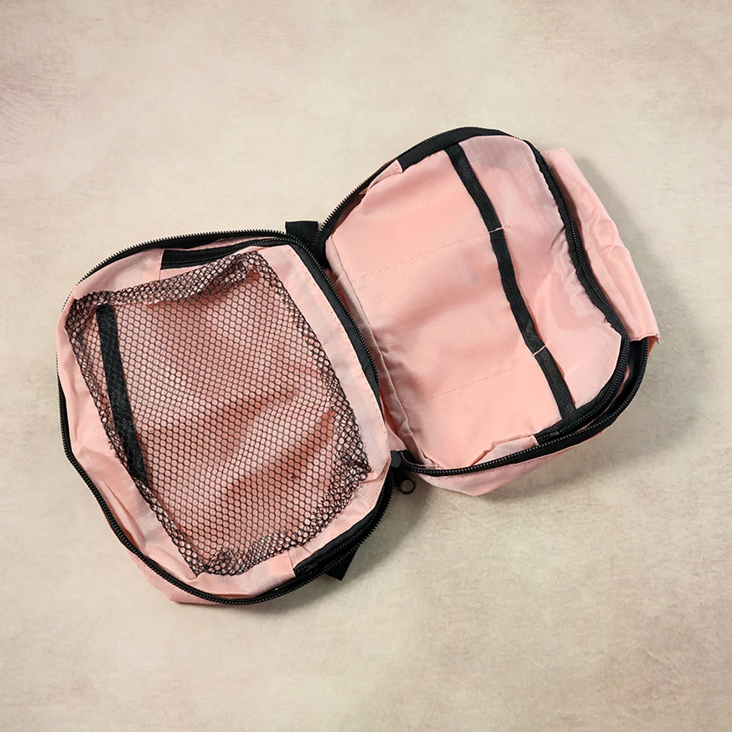 Premium Travel Mate Hanging Toiletry Bag (1 Pc) - Image 3