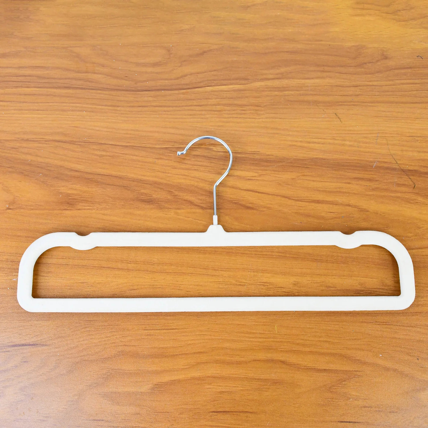Premium Velvet Non-Slip Cloth Hanger with Metal Hook (1 Pc) - Image 7