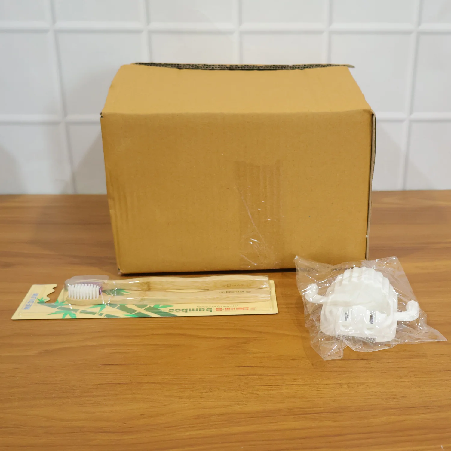 Premium Wall Mounted Toothbrush Holder Set (1 Set) - Image 8