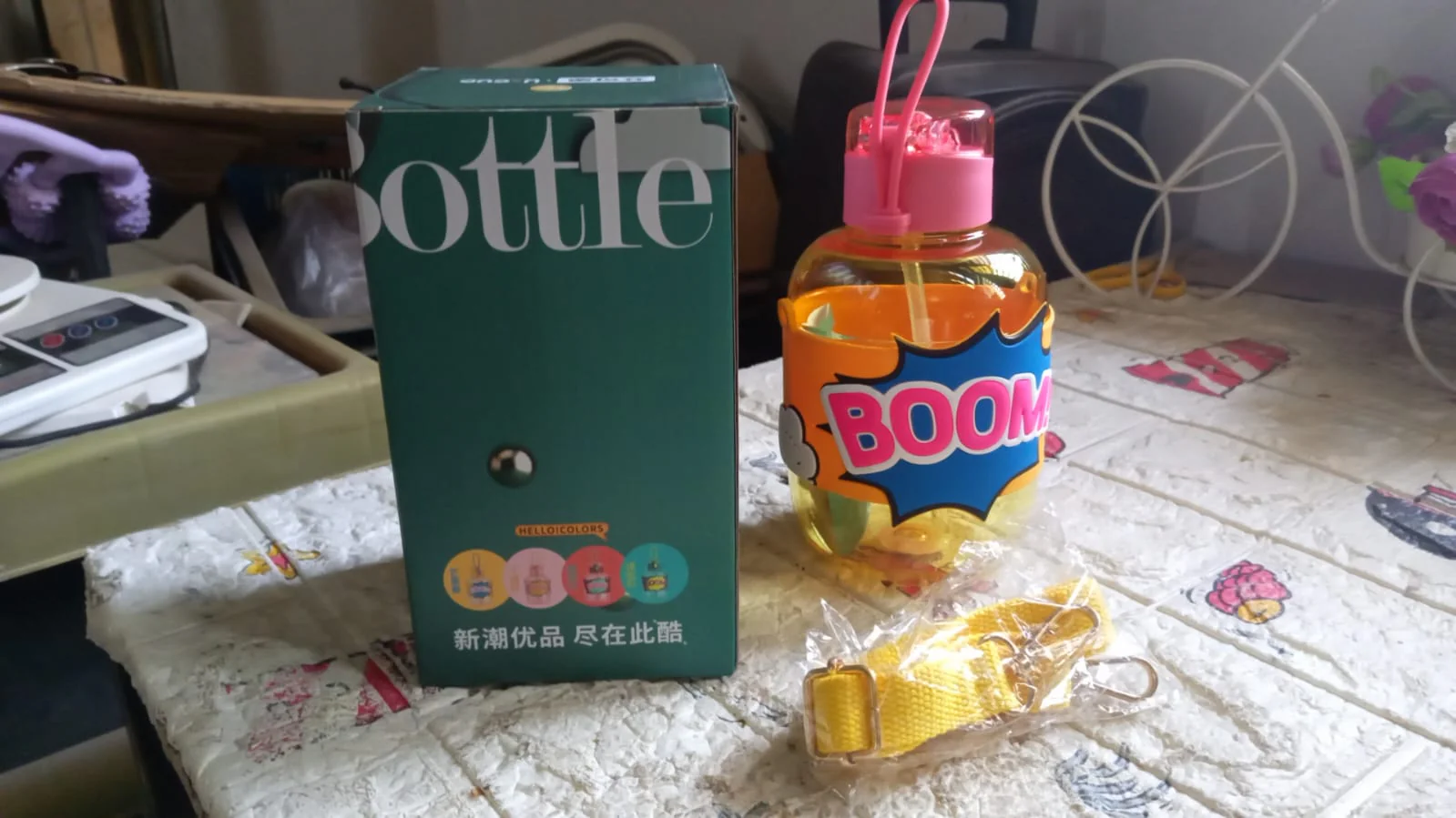Cute Plastic Water Bottle with adjustable shoulder strap, Straw and Rubber Grip potable drinking cup Water Bottle For Kids | Water Bottle | Return Gift For Kids, Adults | School Water Bottle (1 Pc / 750 ML) - Image 8