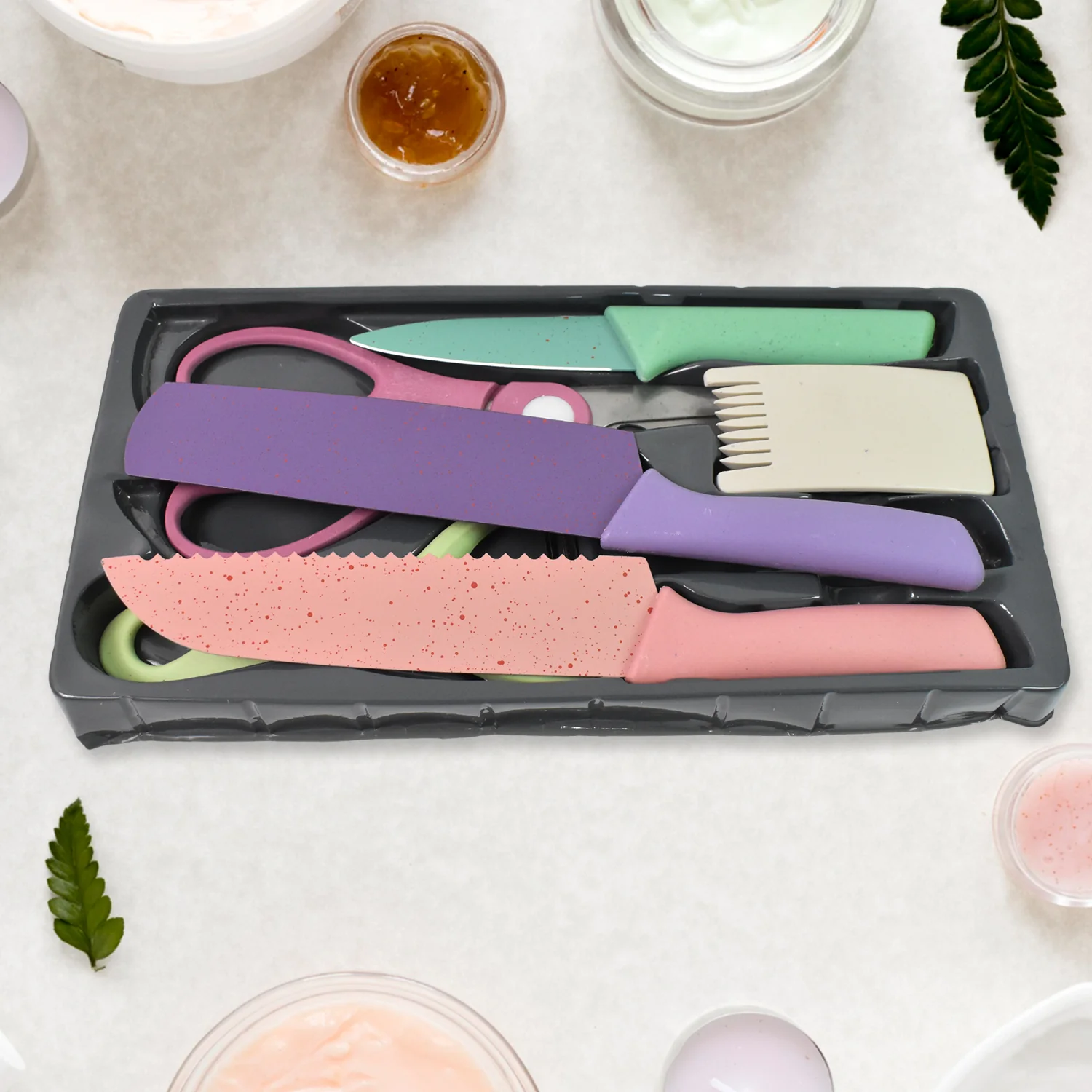 Professional Colorful Kitchen Knives Set (6 Pcs Set) - Image 4
