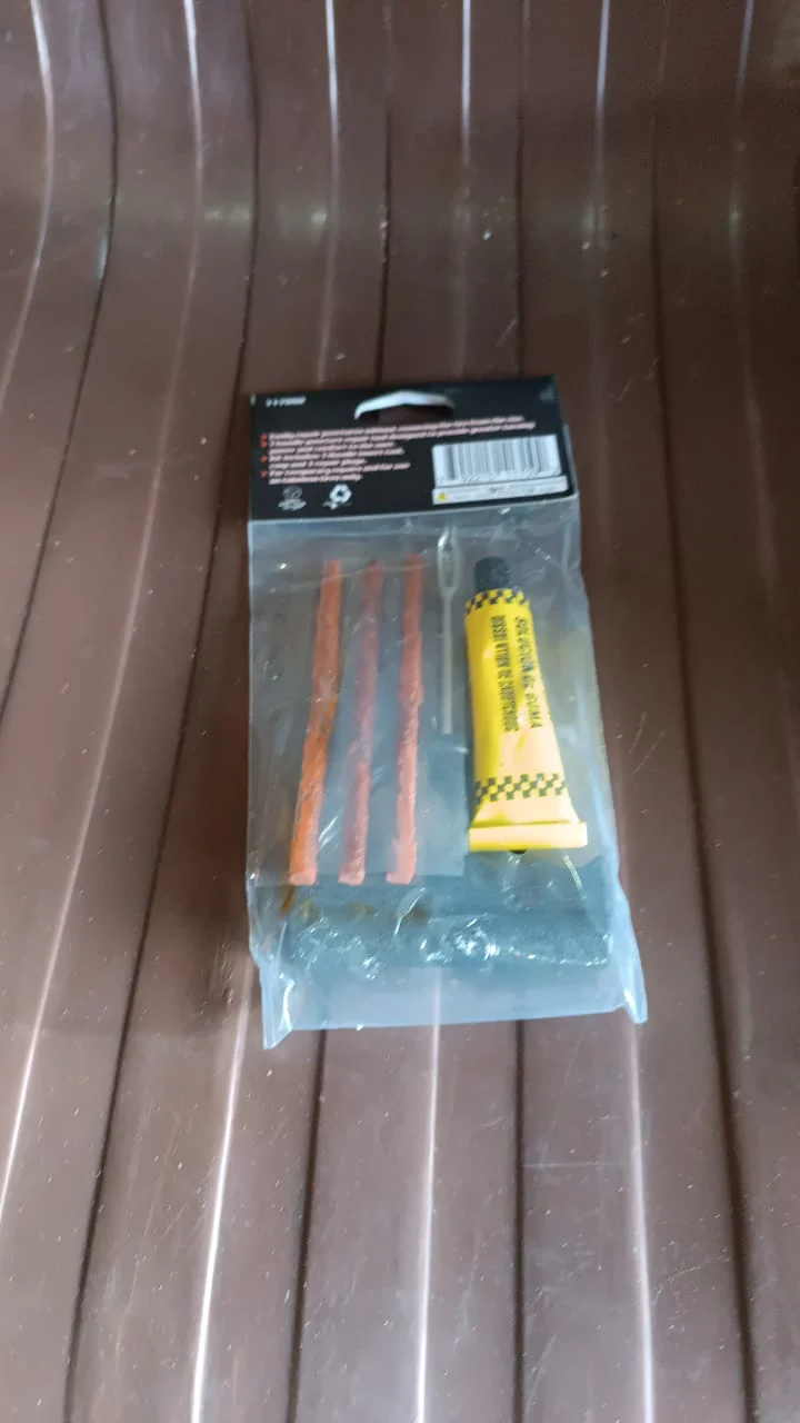 Tyre Puncture Repair Kit with 3 Seal Strips (5 Pcs Set) - Image 8