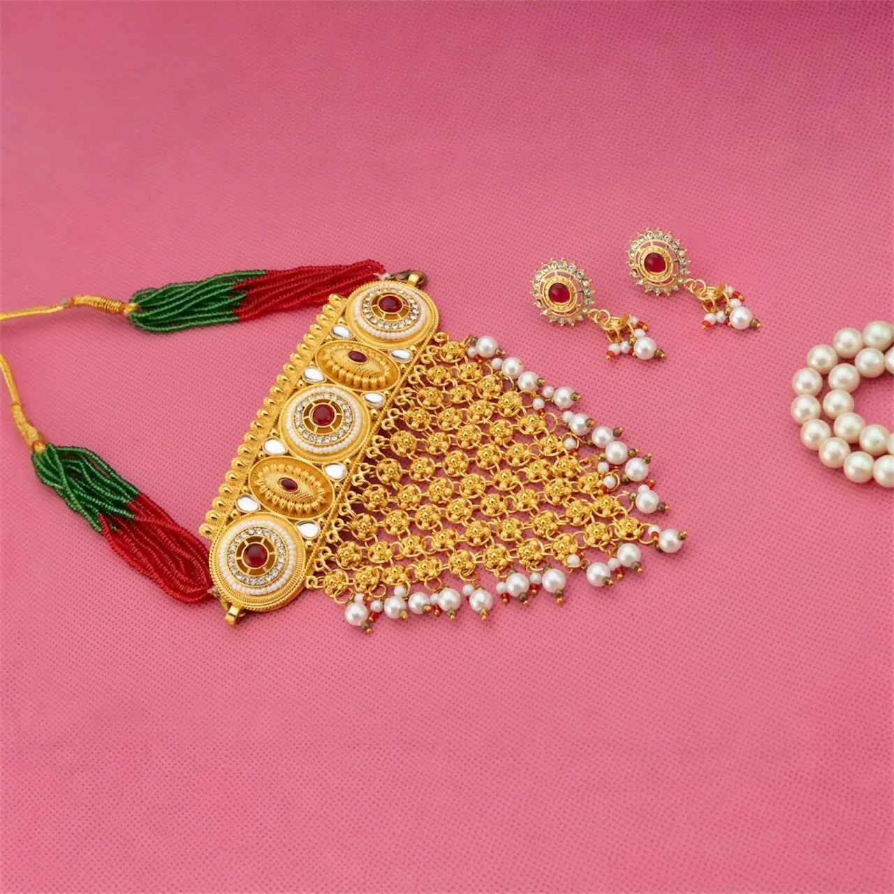 Rajasthani Borla Aad And Rajputi Poshak Jewellery Set with Earrings for Women & Girls - Image 3