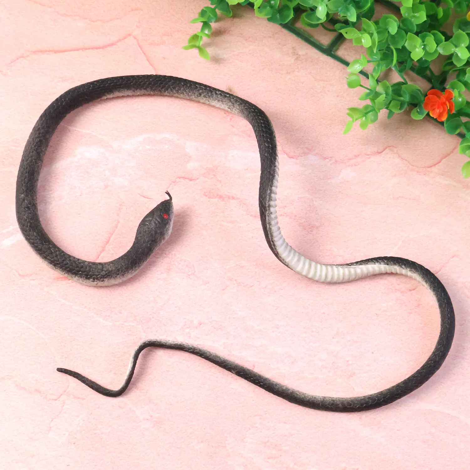 Realistic Rubber Snake Prank Toy (1 Pc) - Image 6