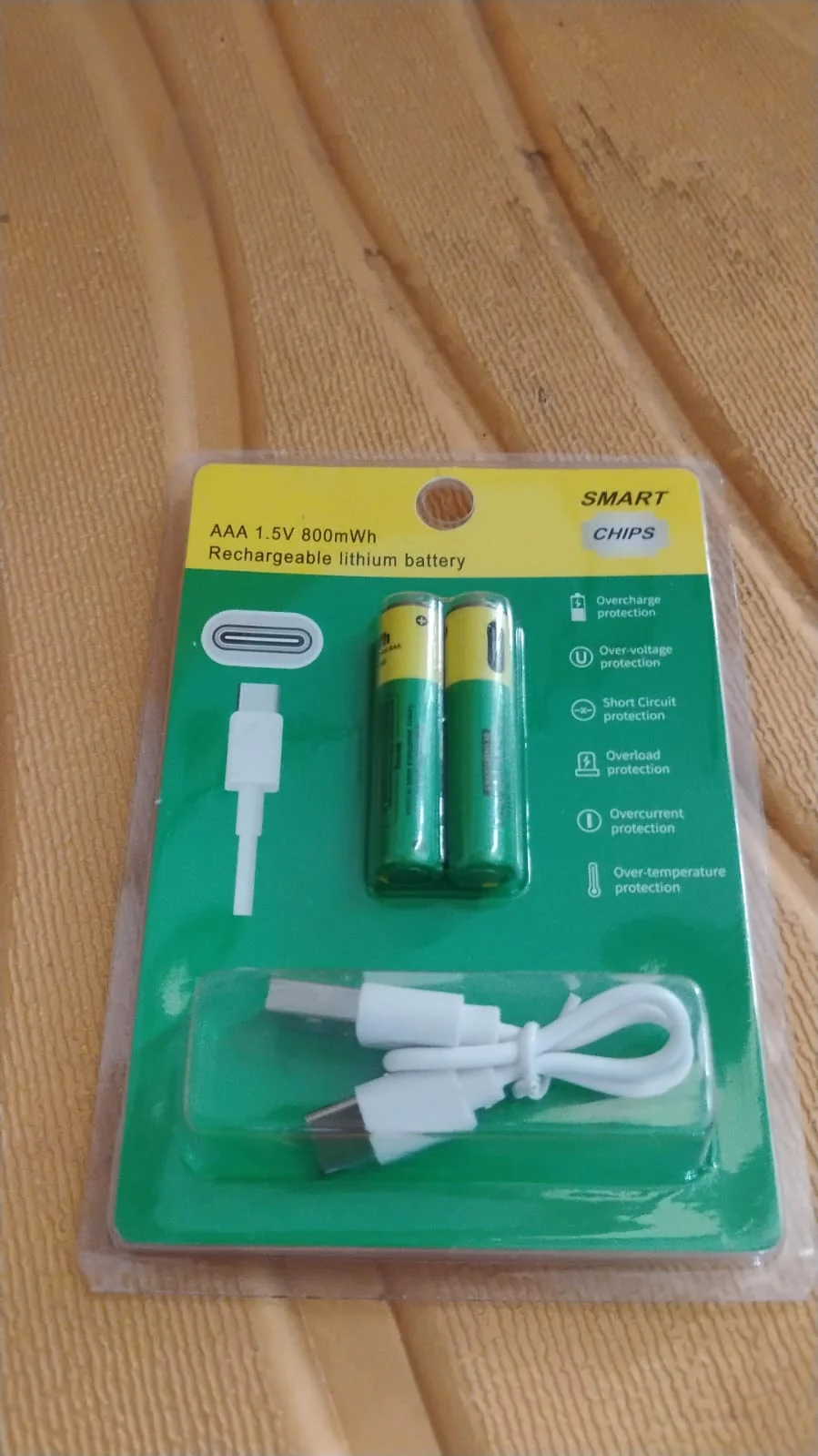 AAA Rechargeable 800 mWh Batteries With Recharging Cable (2 Pc Set) - Image 8