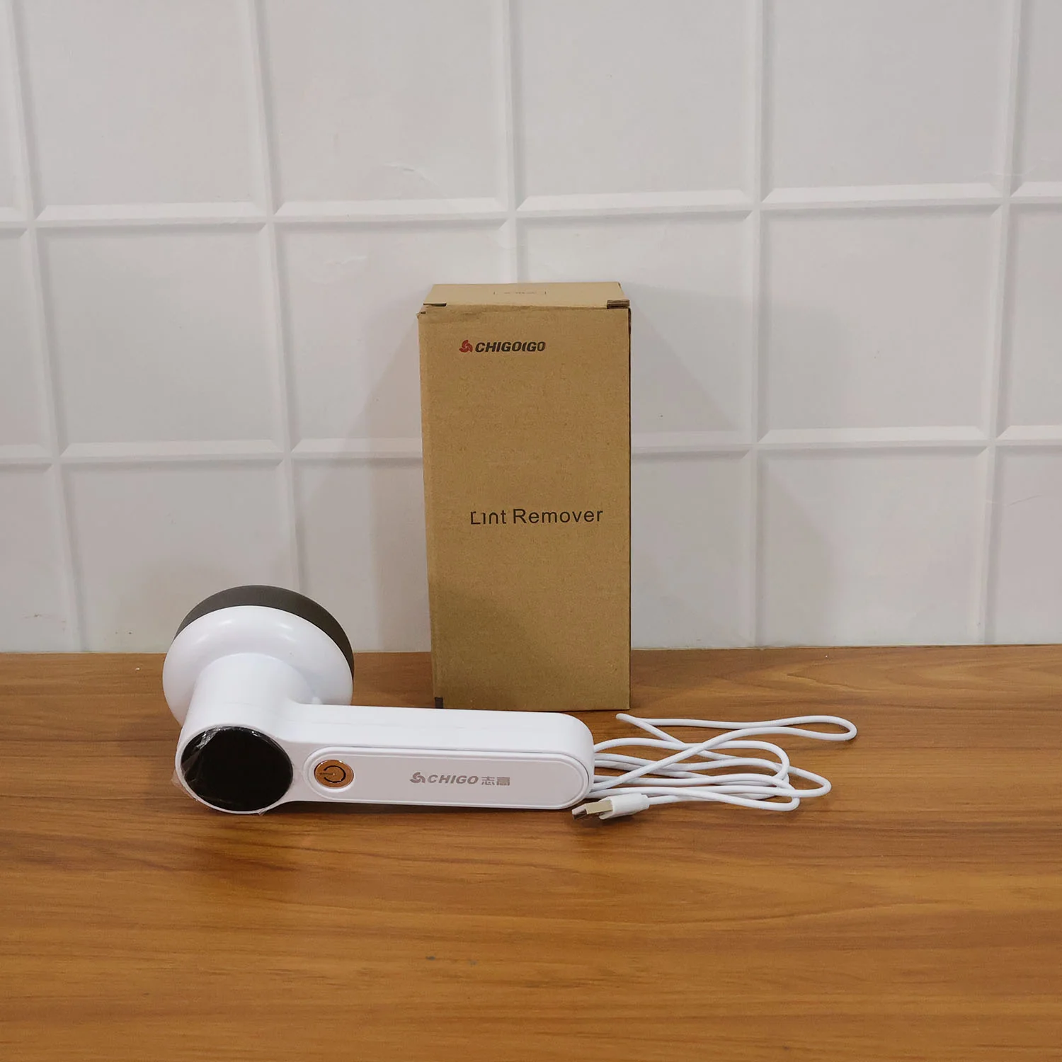 Rechargeable Fabric Lint Remover (1 Pc) - Image 10