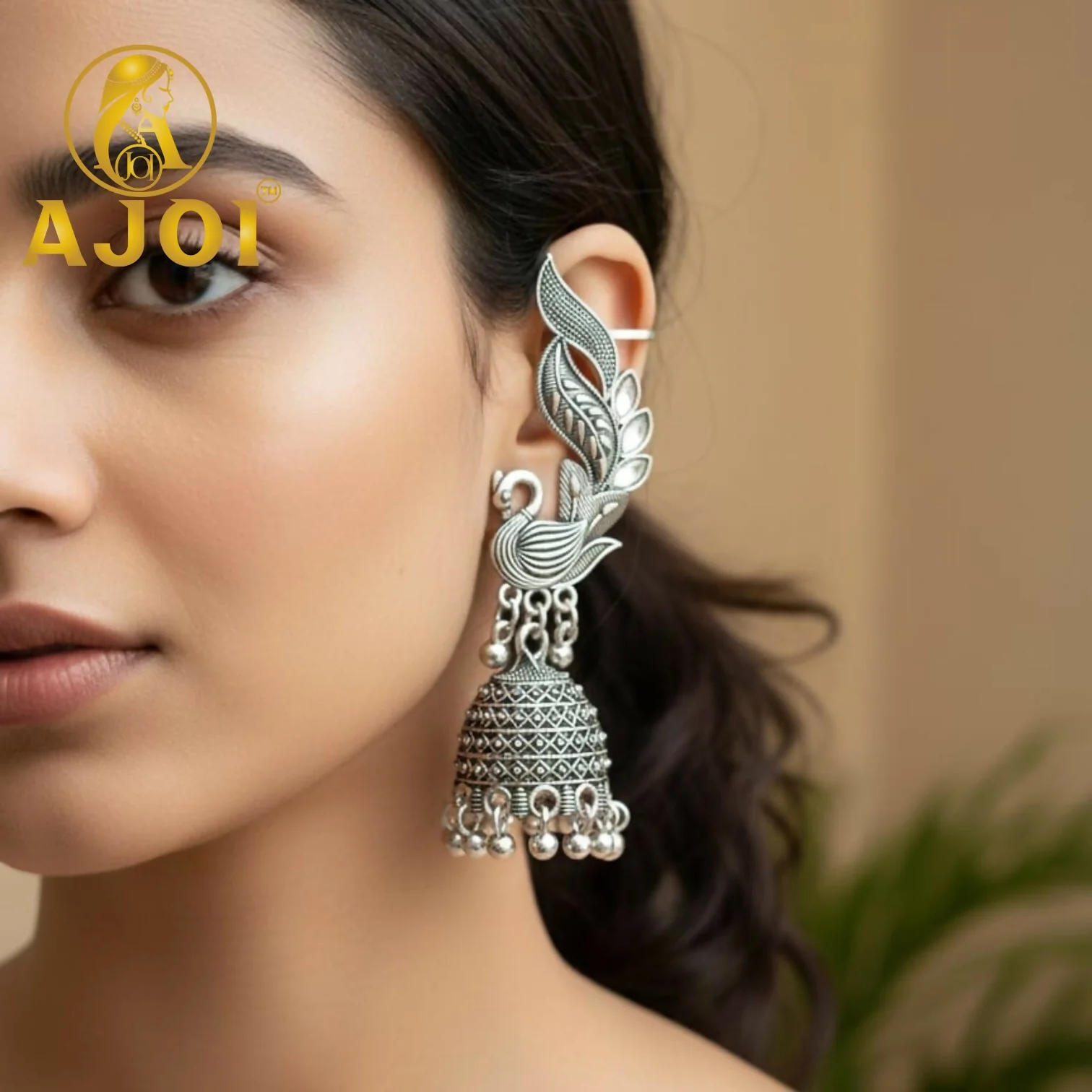 Regal Swan Motif Earrings - Image 2