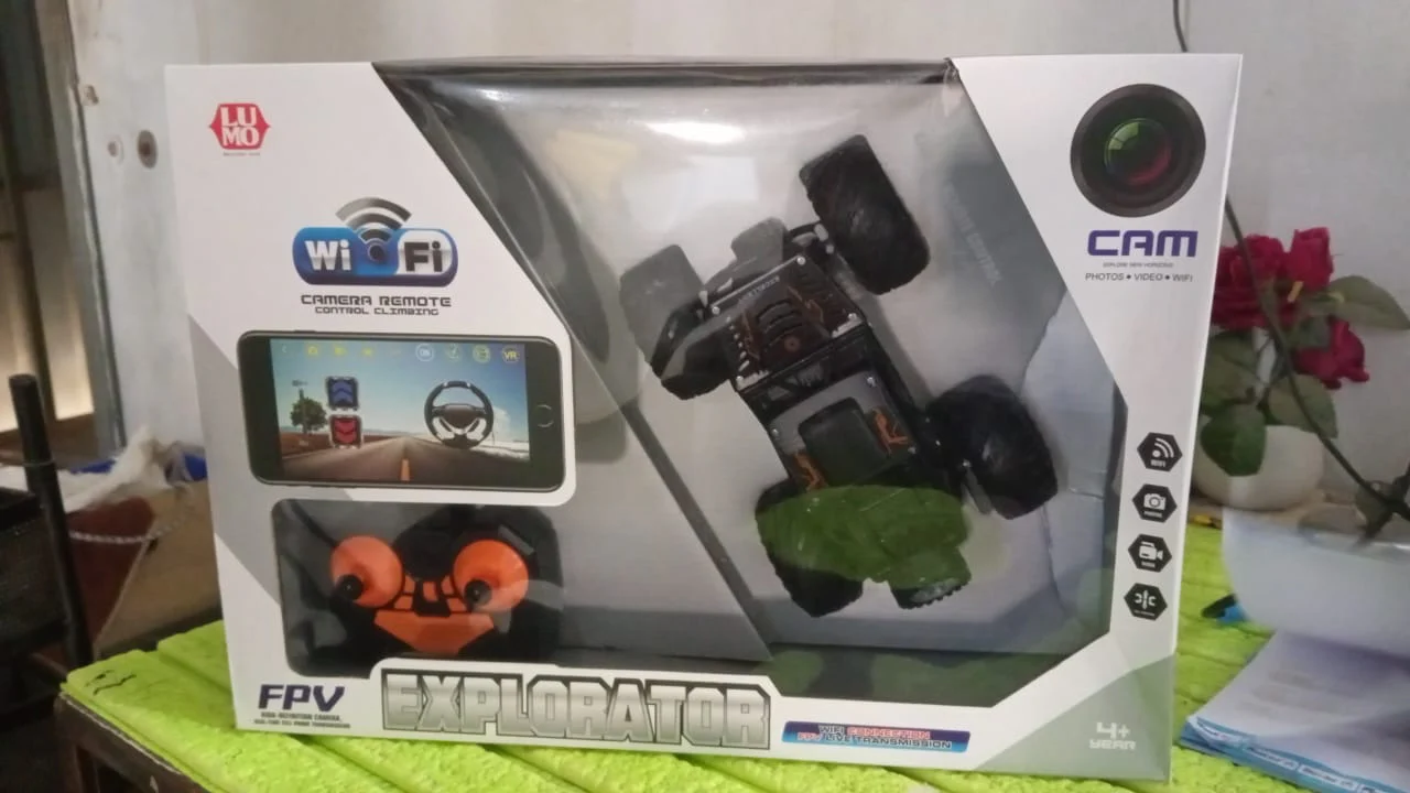Remote Control Off-Road Truck with HD Camera - Image 9