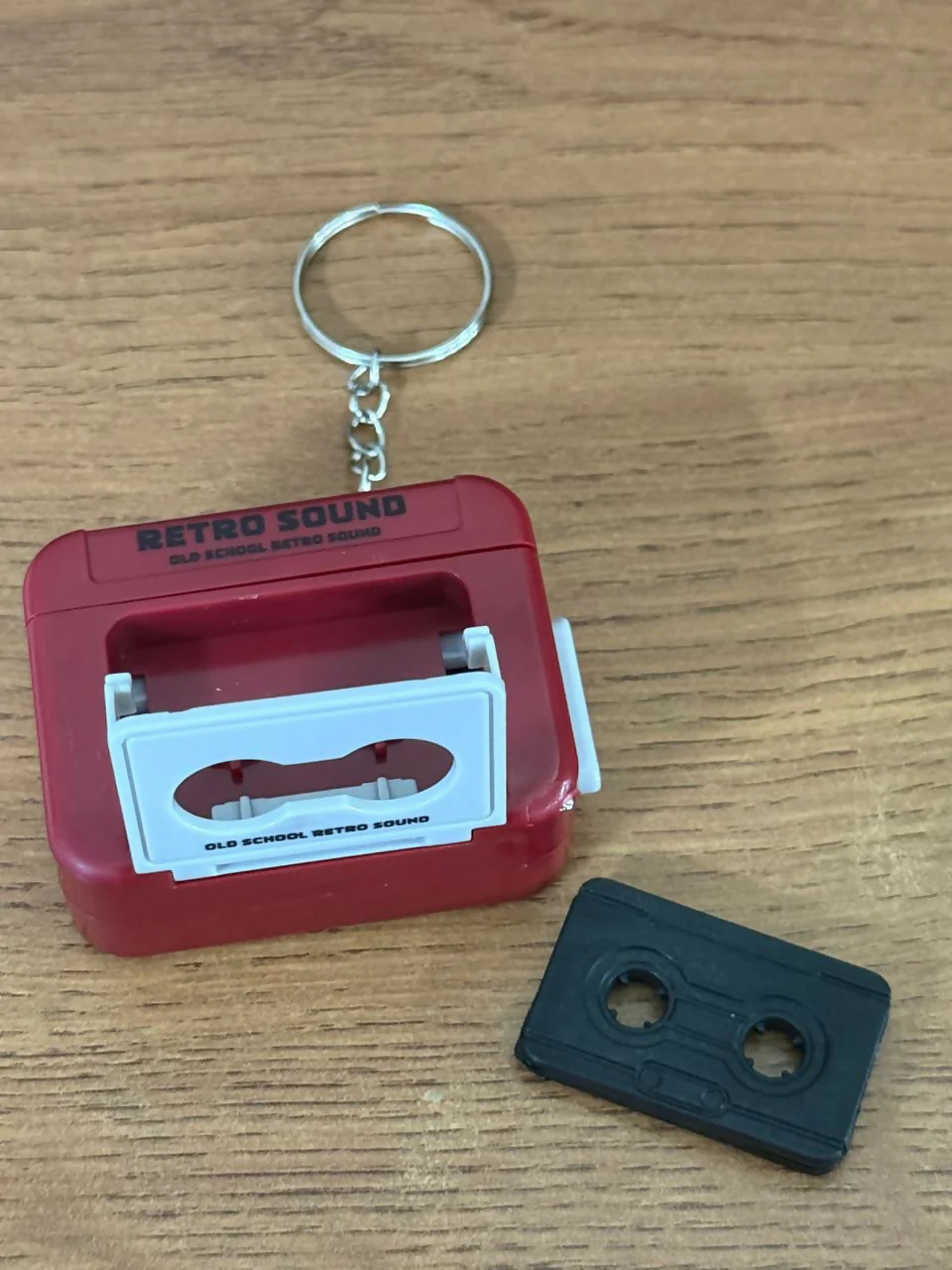 Retro Cassette Tape Sound Keychain Toy with Click Button - Image 5