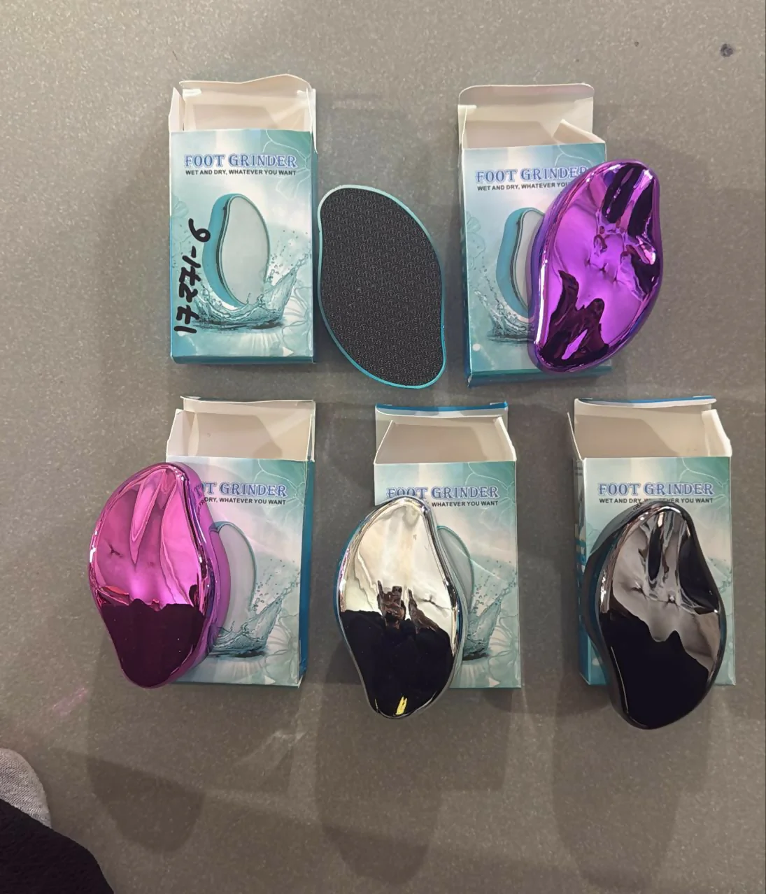 Reusable Foot Care Scrubber for Callus Removal and Smooth Skin Maintenance(ANYCOLOR) - Image 5