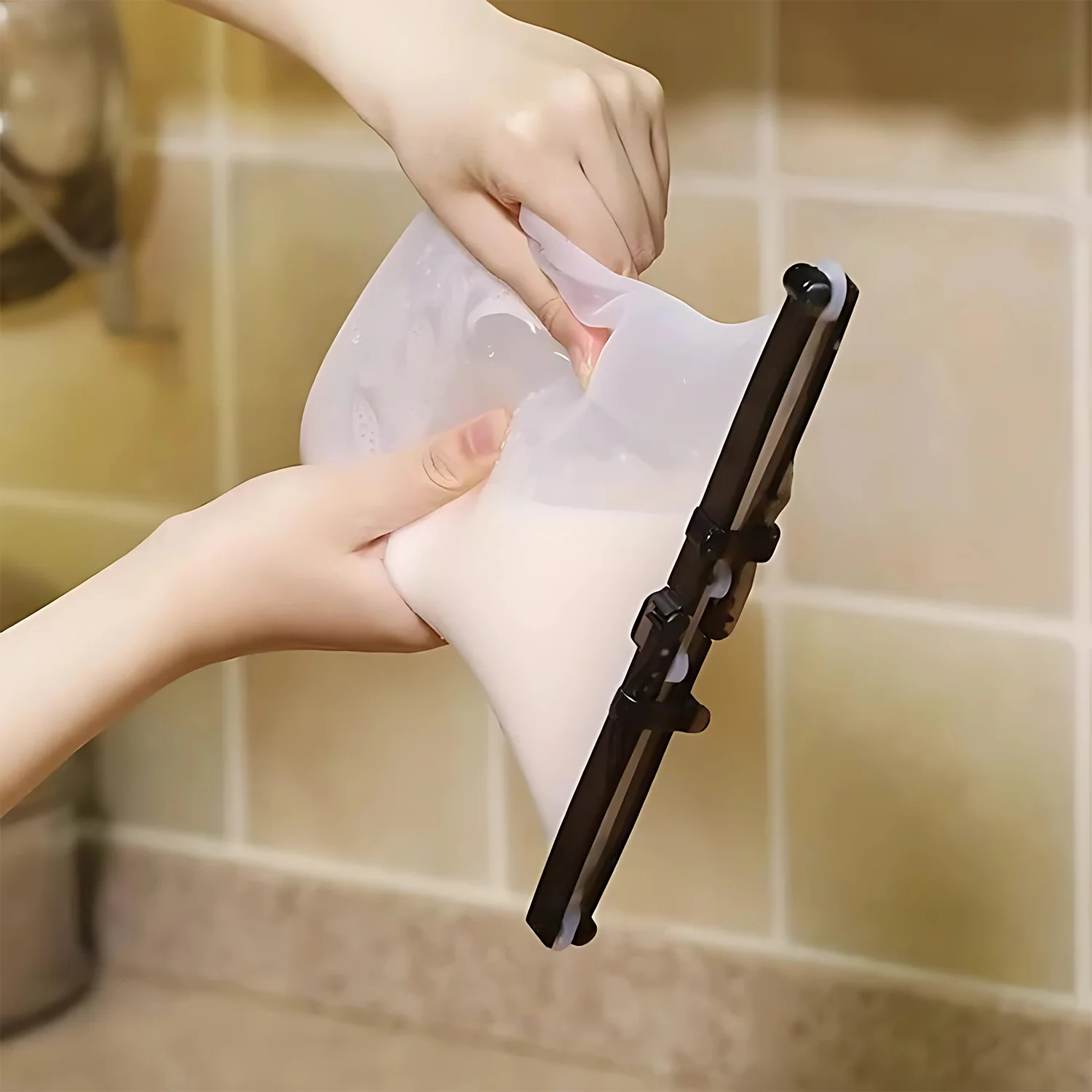 Reusable Silicone Food Storage Bag for Snacks (1 Pc, Leakproof, BPA Free) - Image 7