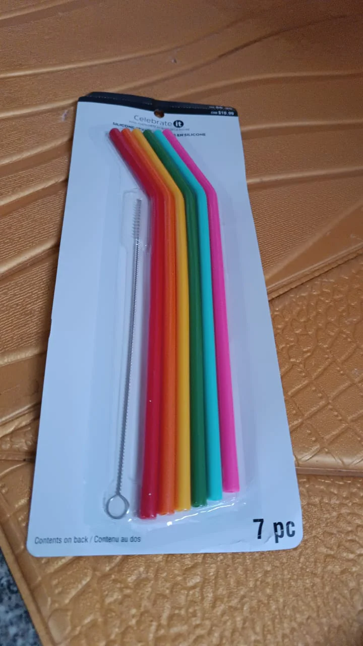 Reusable Silicone Straws Flexible Drinking Straws with Cleaning Brush (7 pc) - Image 8