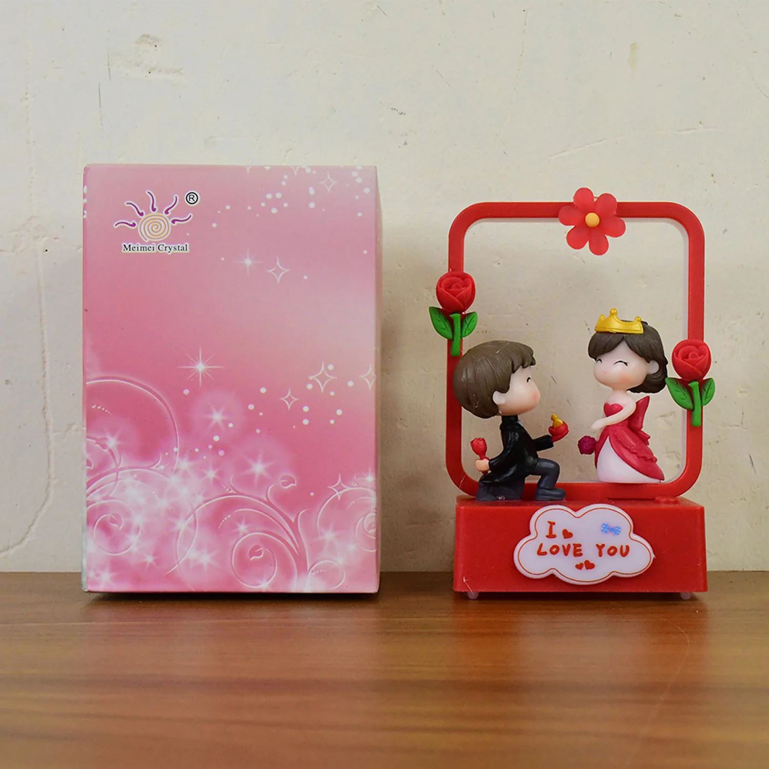 Romantic Couple Figurine with LED Light Showpiece (1 Pc) - Image 8