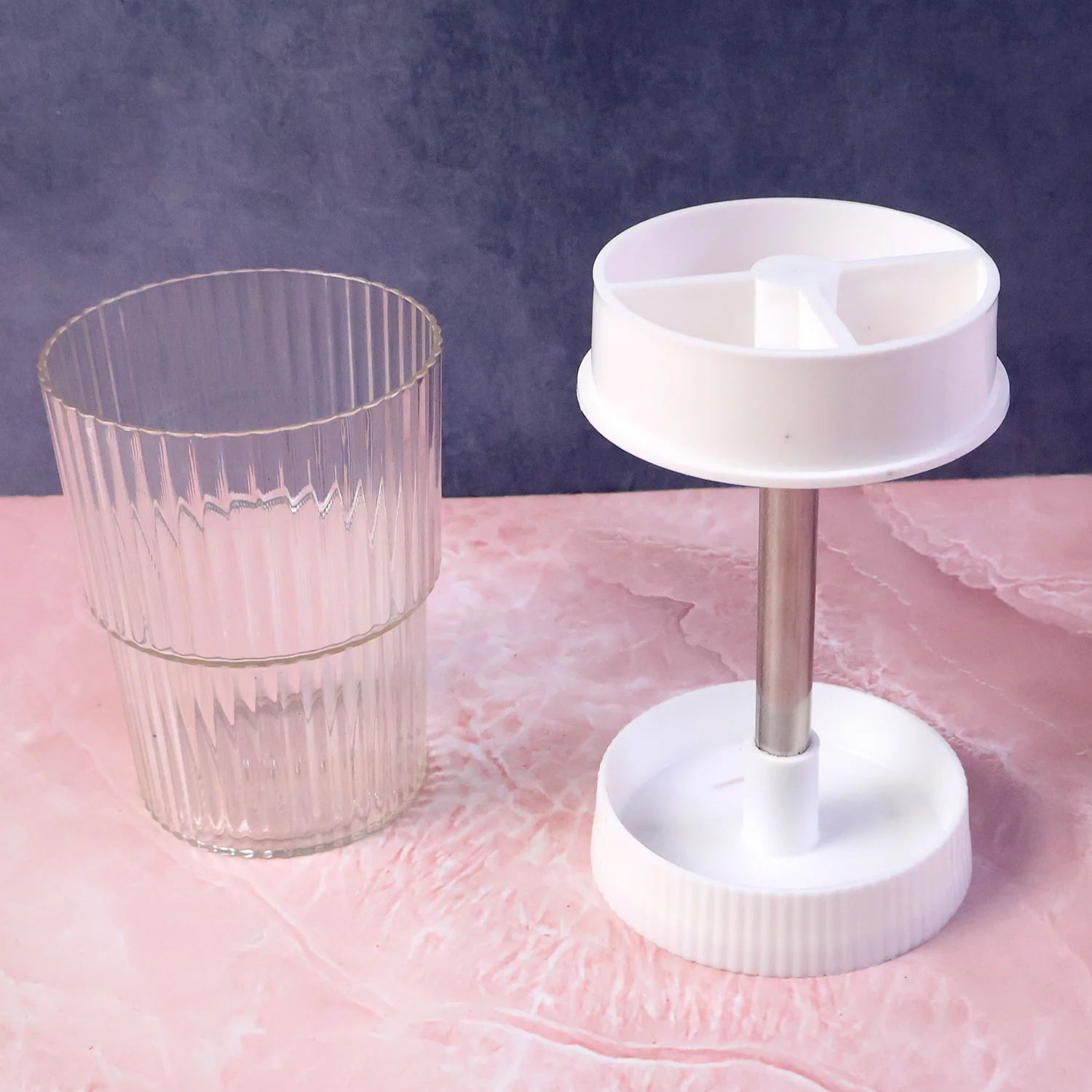 Rotating Bathroom Toothbrush Holder Stand (1 Pc) - Image 8