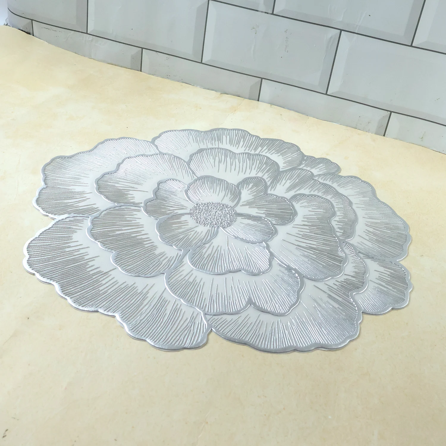 Round Floral Design PVC Table Mat 1 Pc 36x36 Cm - Image 8