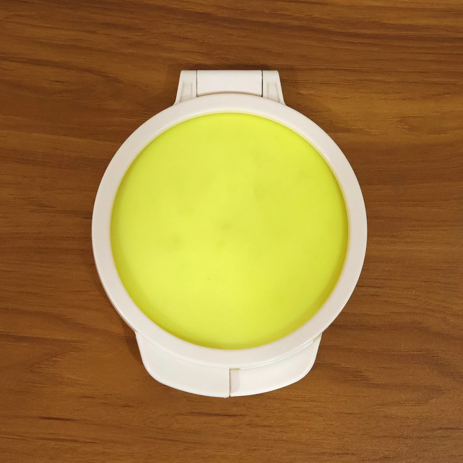 Round Food Saver Storage Container with Lid (1 Pc, 18 x 15 Cm) - Image 10