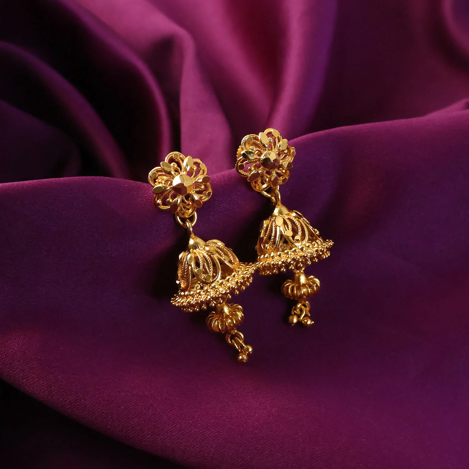 Royal Ethnic Gold Jhumka Earrings with Intricate Detailing - Image 4