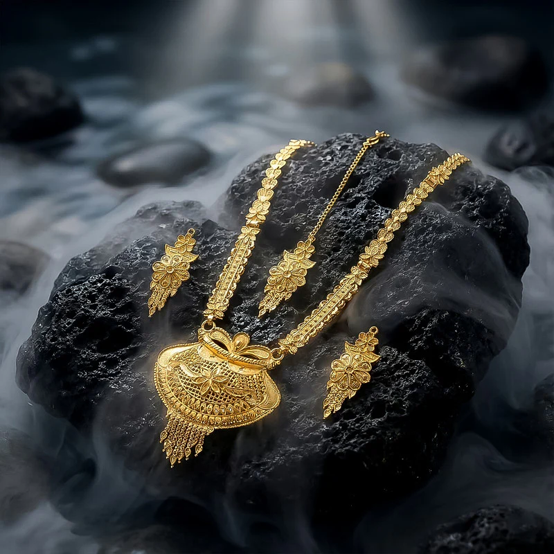 Royal Heritage Gold-Plated Bridal Necklace Set for Weddings - Image 3