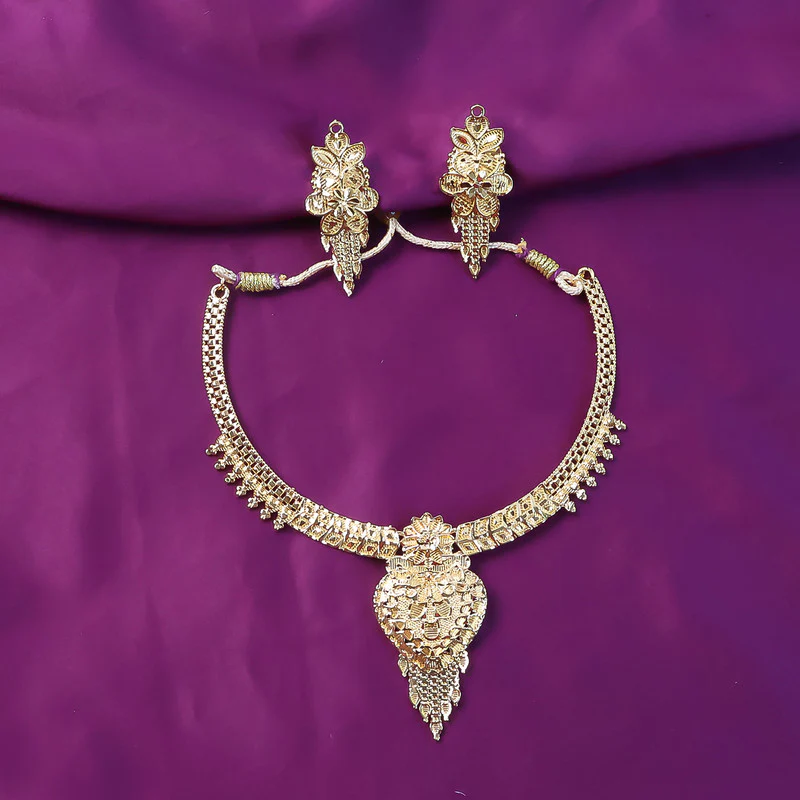 Royal Heritage Leaf Choker Necklace Set – Traditional Design for Festive & Wedding Wear - Image 4