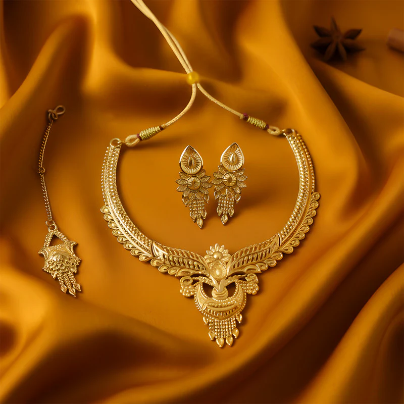 Royal Leaf Crest Choker Necklace Set – Traditional Jewellery for Weddings & Festivals - Image 2