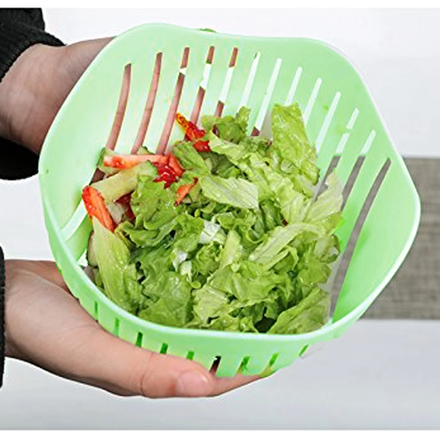 2 In 1 Salad Cutter Bowl with Lemon Squeezer Citrus Juicer (1 Pc) - Image 3