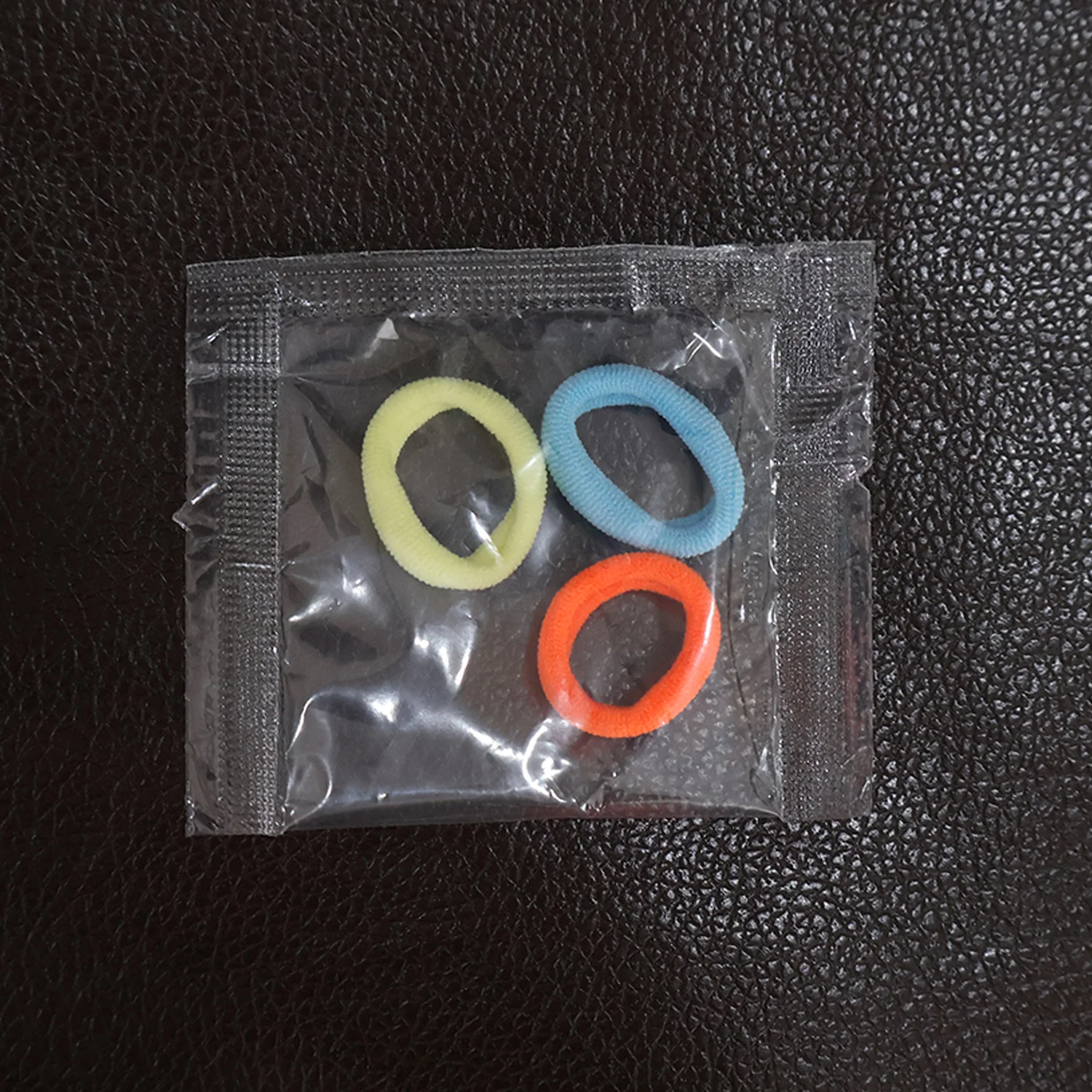 Seamless Soft Hair Elastics - (3 Pc / Set) - Image 8