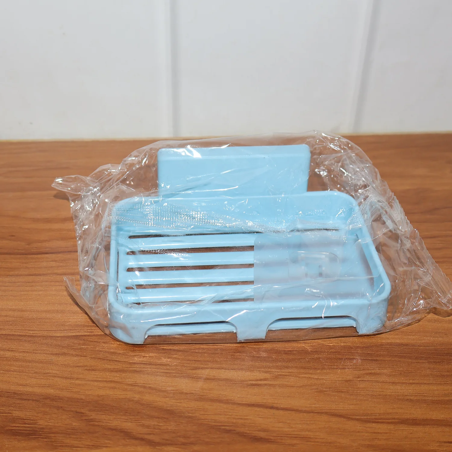 Self-Adhesive Wall Mount Plastic Soap Dish with Drain Slots - Image 8