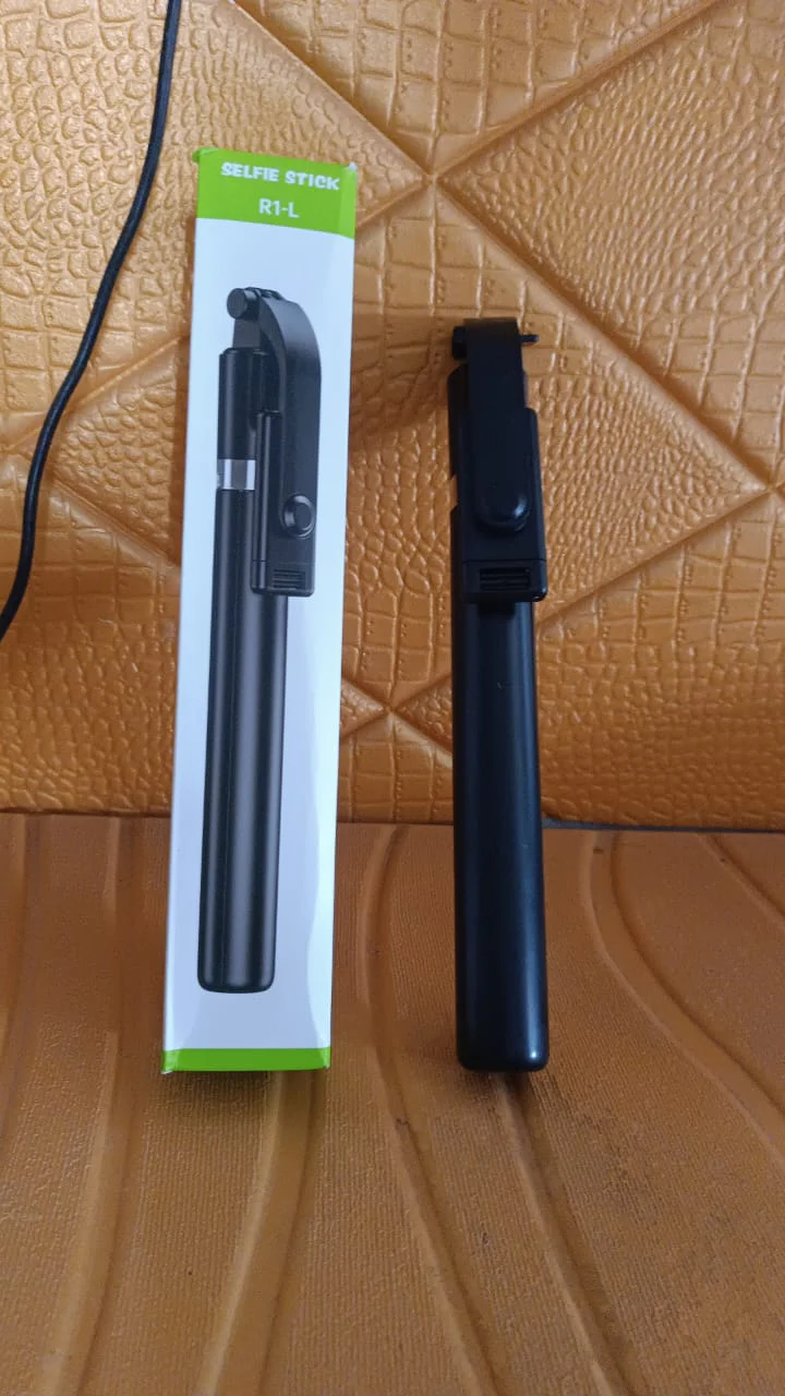 Selfie Stick with Tripod Stand (1 Pc / 160 Cm Long Approx) - Image 8