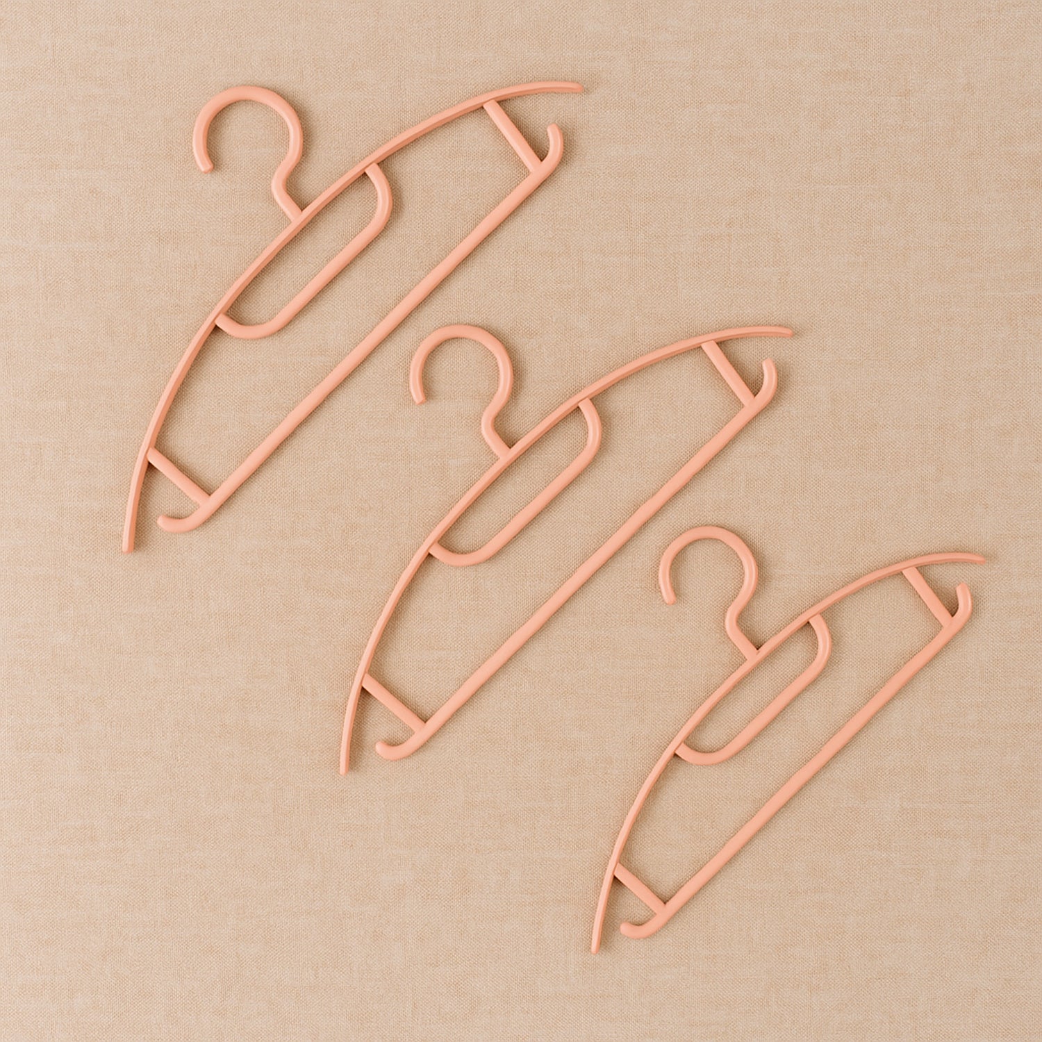 Ganesh Set of 6 Durable Plastic Cloth Hangers - Image 3