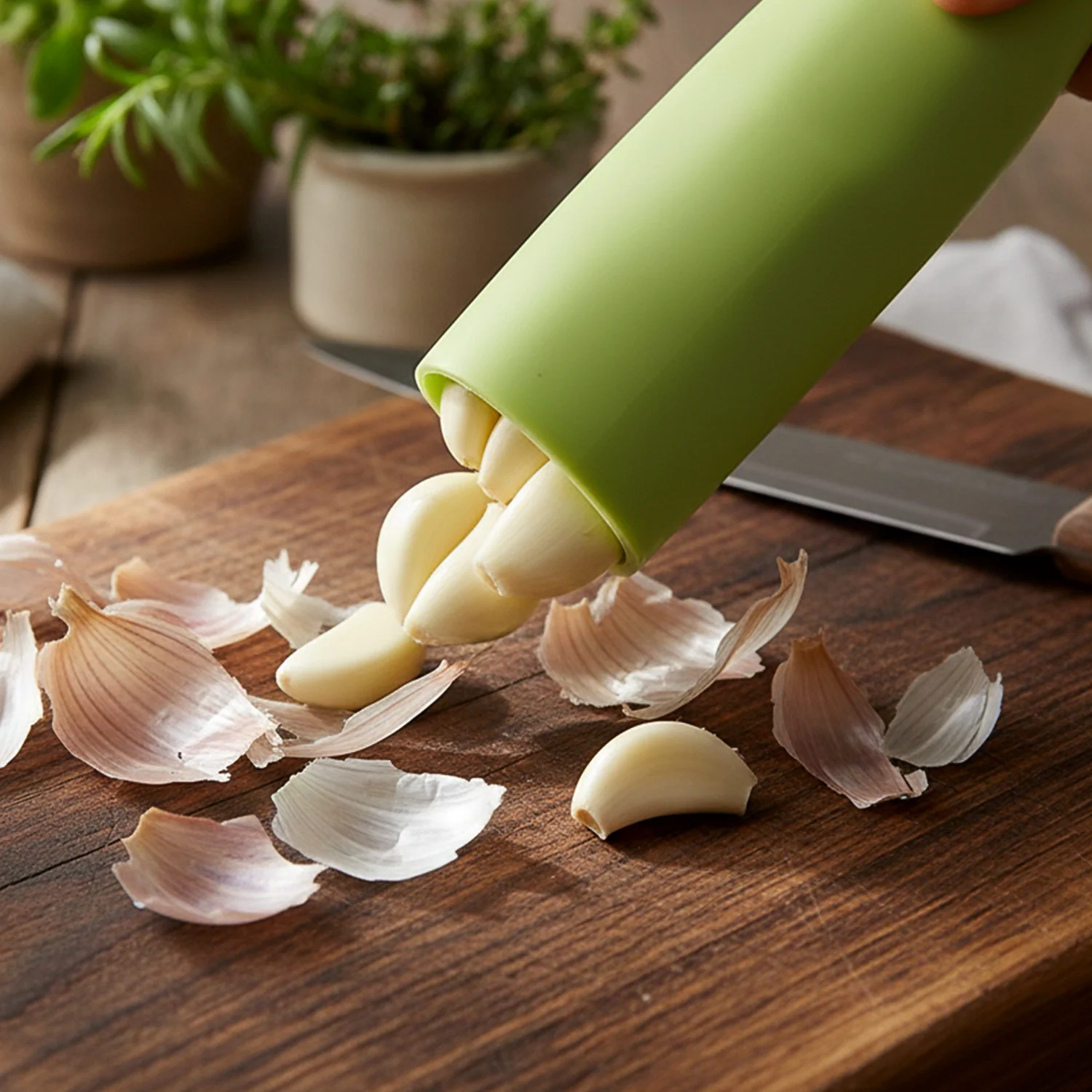 Silicone Garlic Peeler Tube Easy Hand Roller Peeling Tool (1 Pc) - Image 4