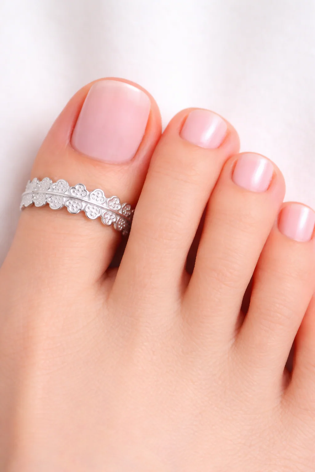 Silver plated Scalloped Heart Toe Ring Bichiya for women and girls - Image 3