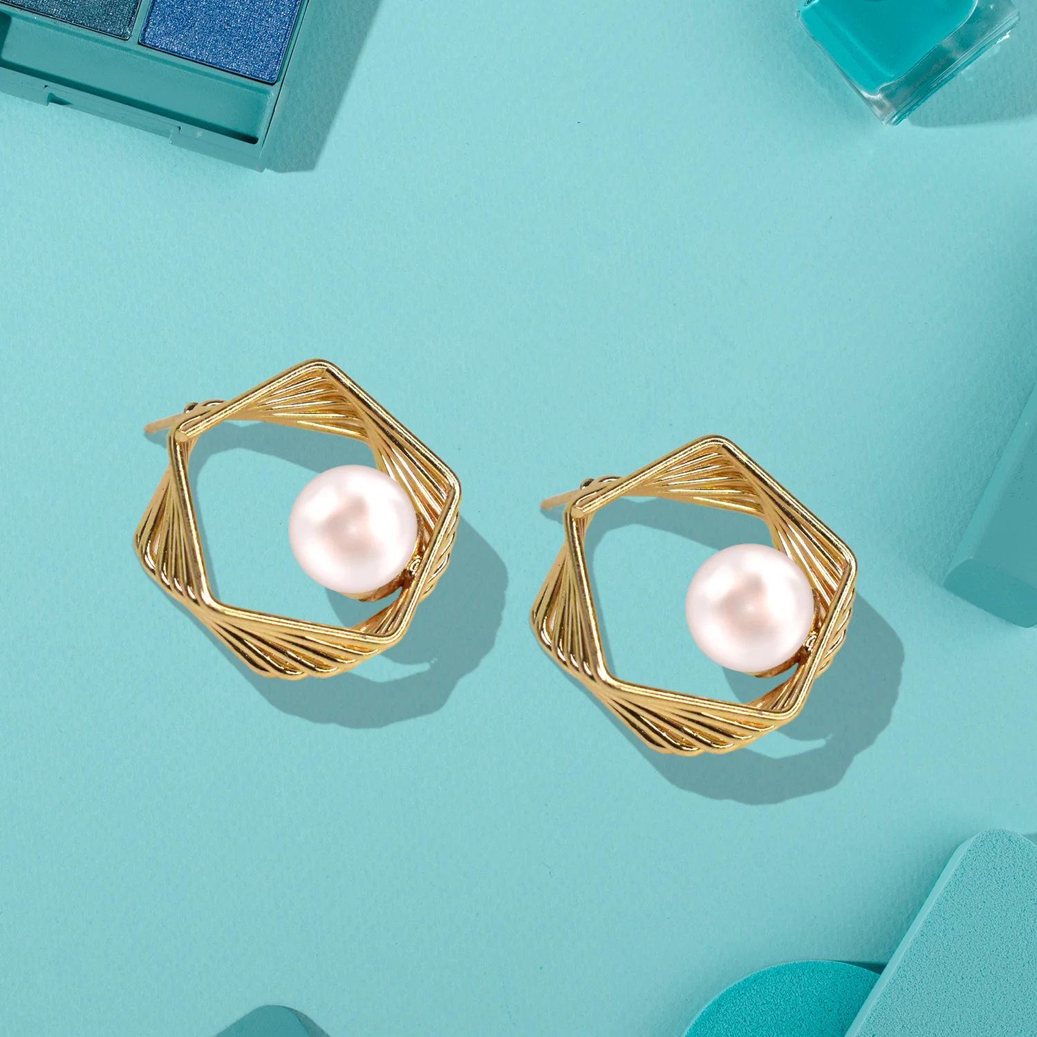 Sleek & Stylish Earrings – Perfect for Every Occasion - Image 3
