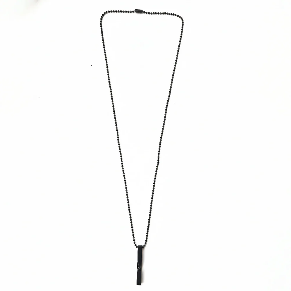 Sleek Twisted Black Bar Chain Pendant for Men - Image 3