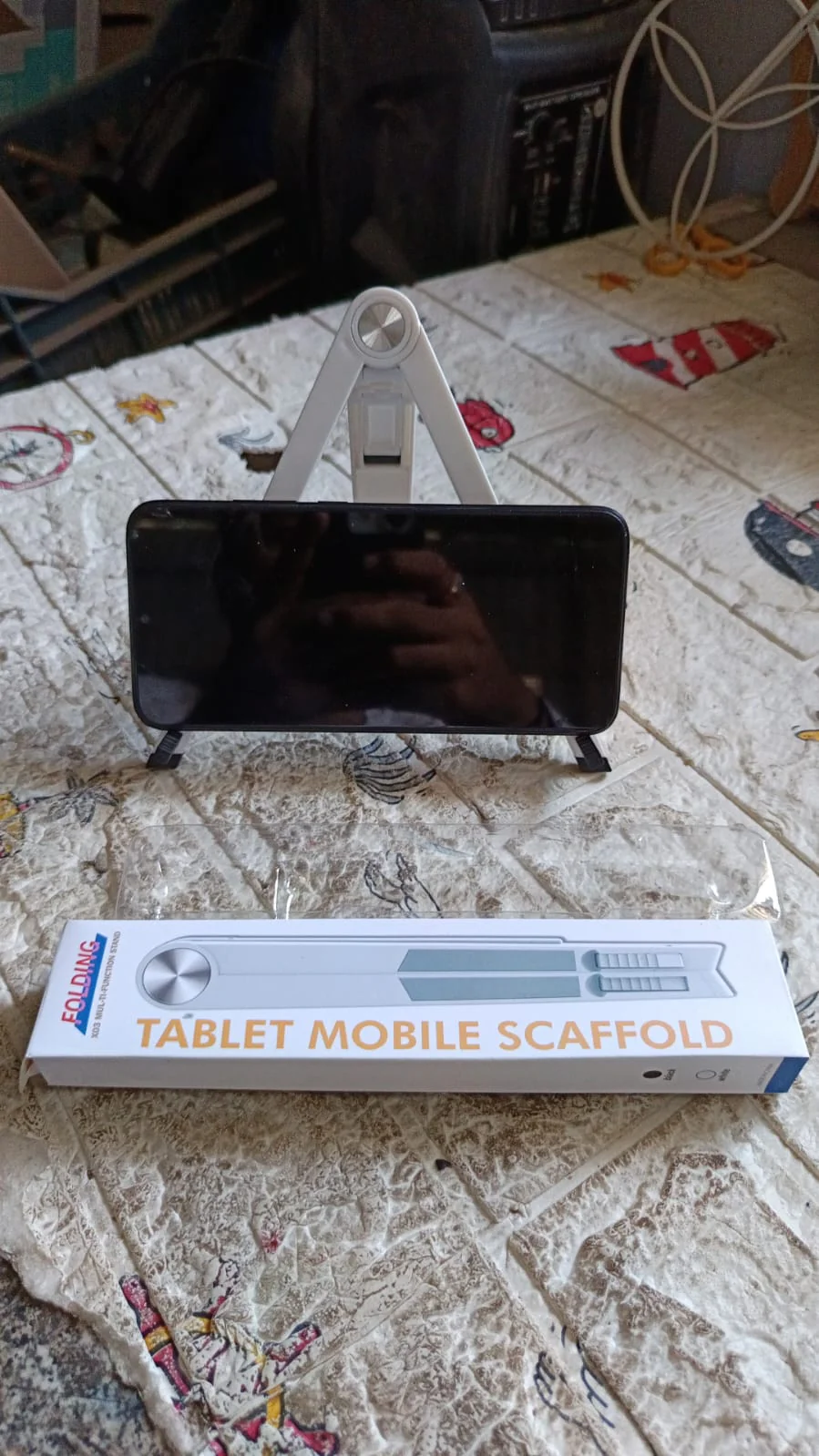 Slim Tablet Mobile Stand Adjustable Foldable Tablet Stand Scaffold (1 Pc) - Image 12