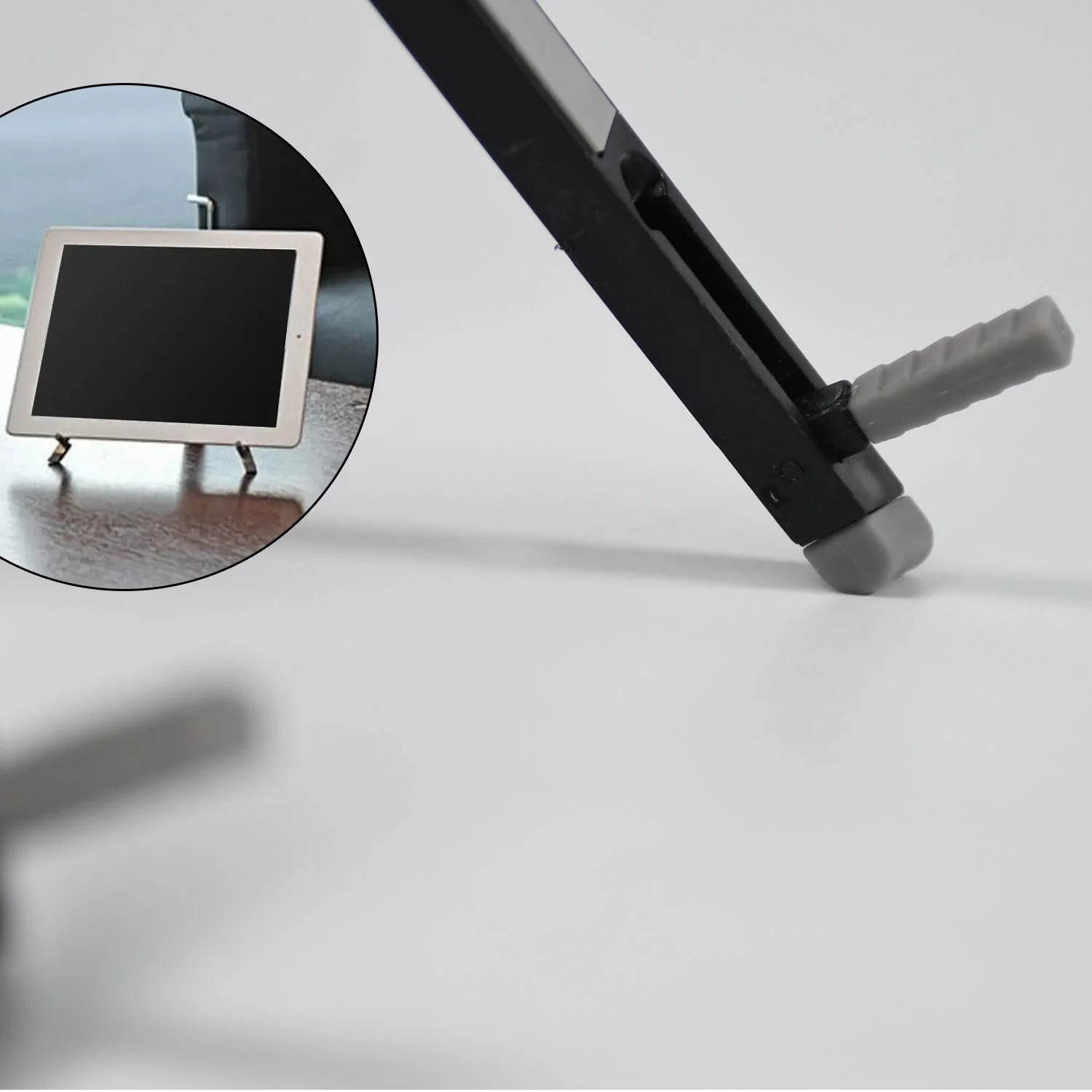 Slim Tablet Mobile Stand Adjustable Foldable Tablet Stand Scaffold (1 Pc) - Image 3