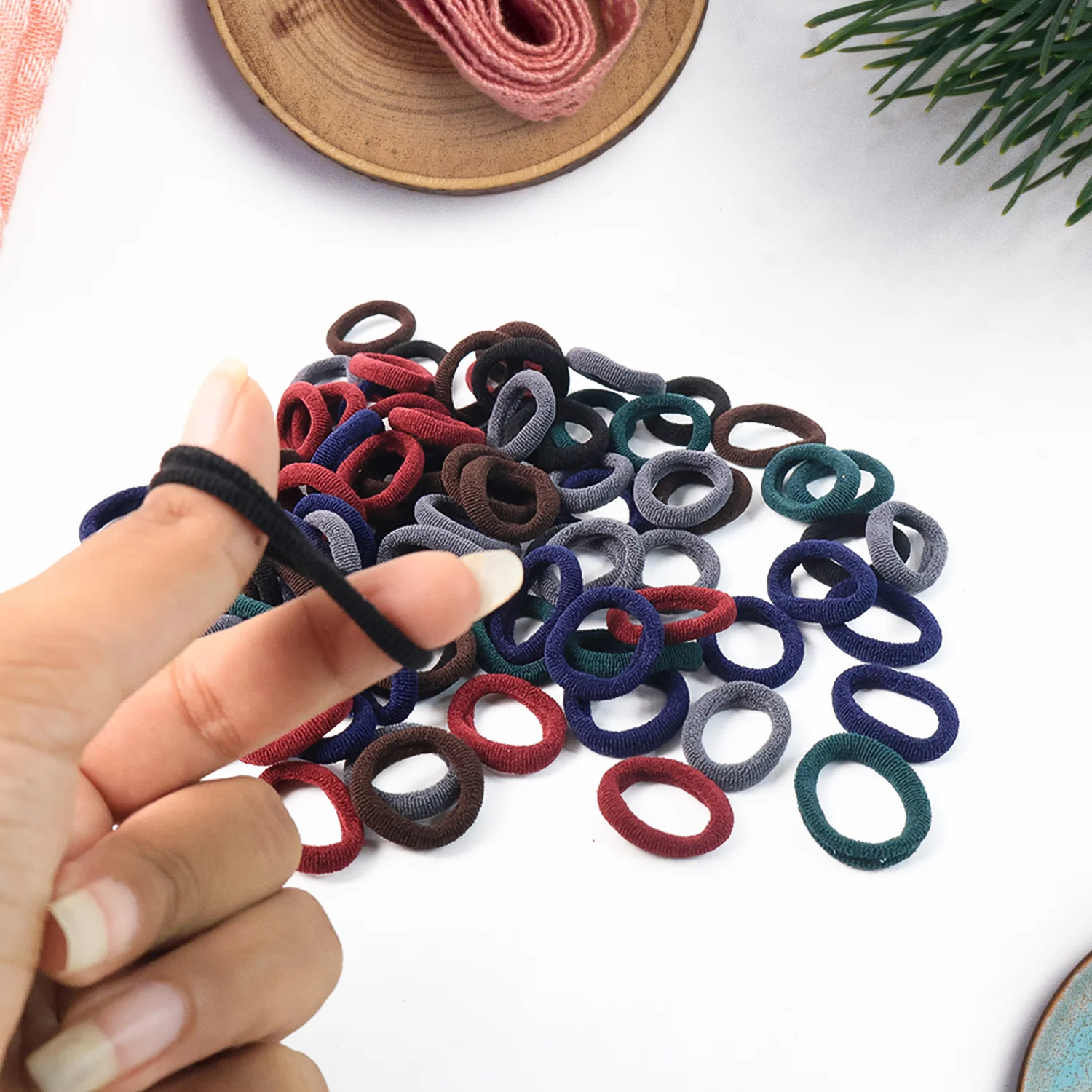 Small Hairbands Bands Hair Rubber Bands (Pack of 100 / Multicolour) - Image 4