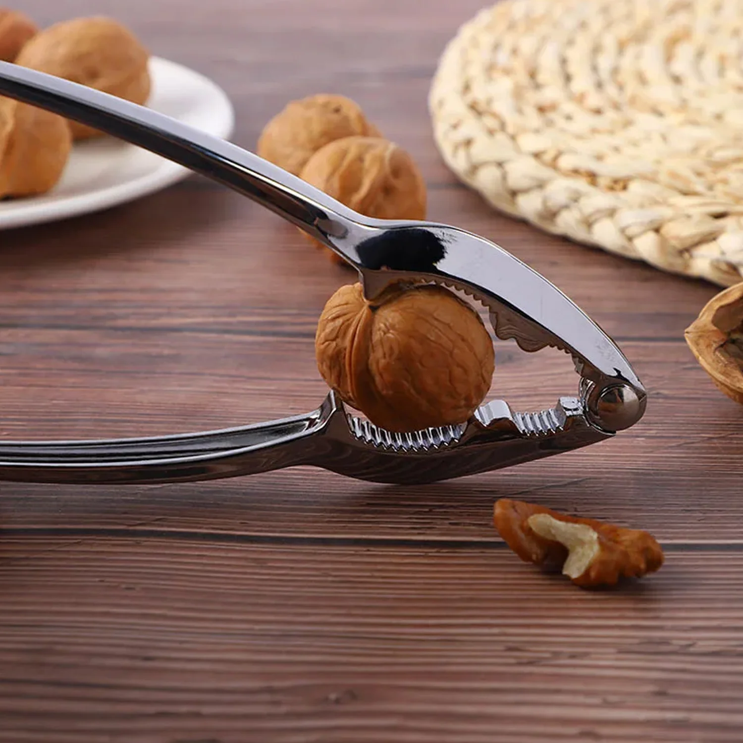 Luxury Stainless Walnut Cracker – Portable Nut Cutter & Pliers - Image 6
