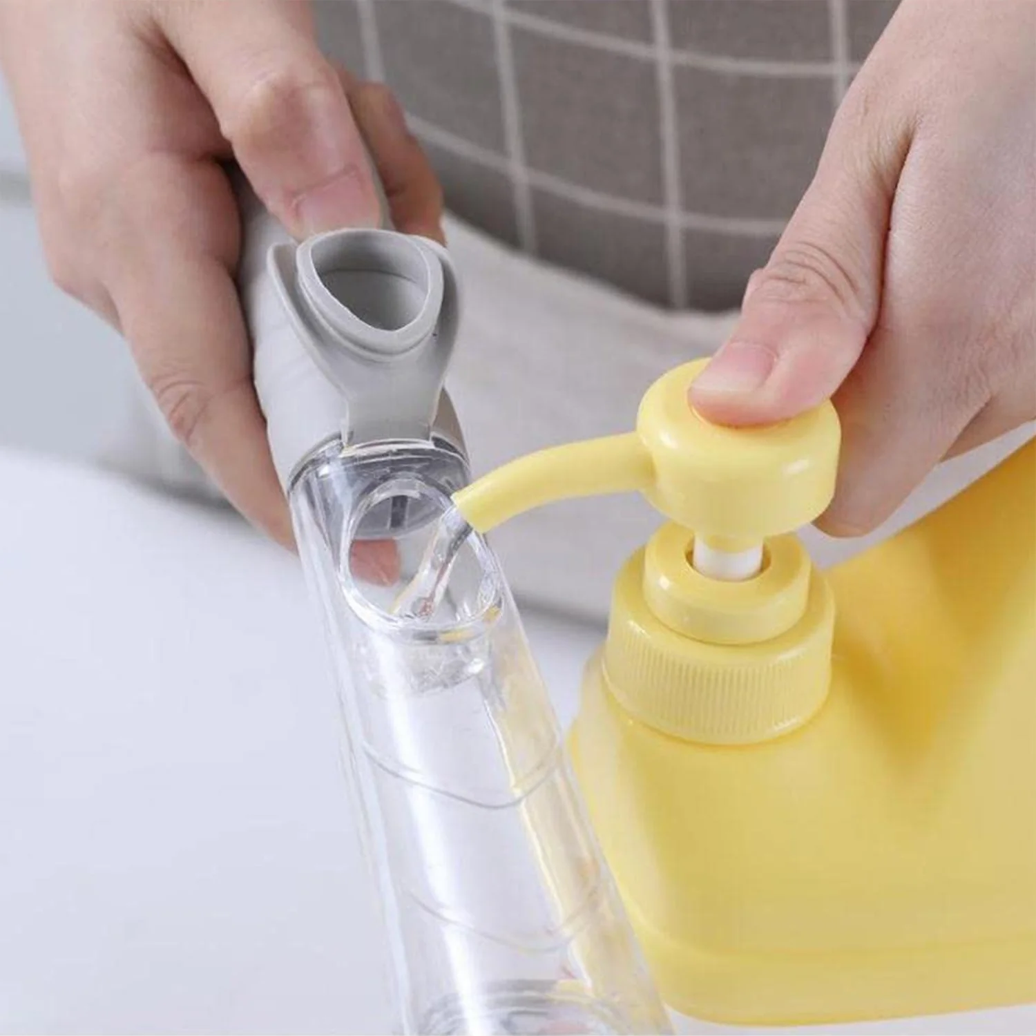 2 in 1 Soap-Dispensing Dish Brush - (Set) - Image 9