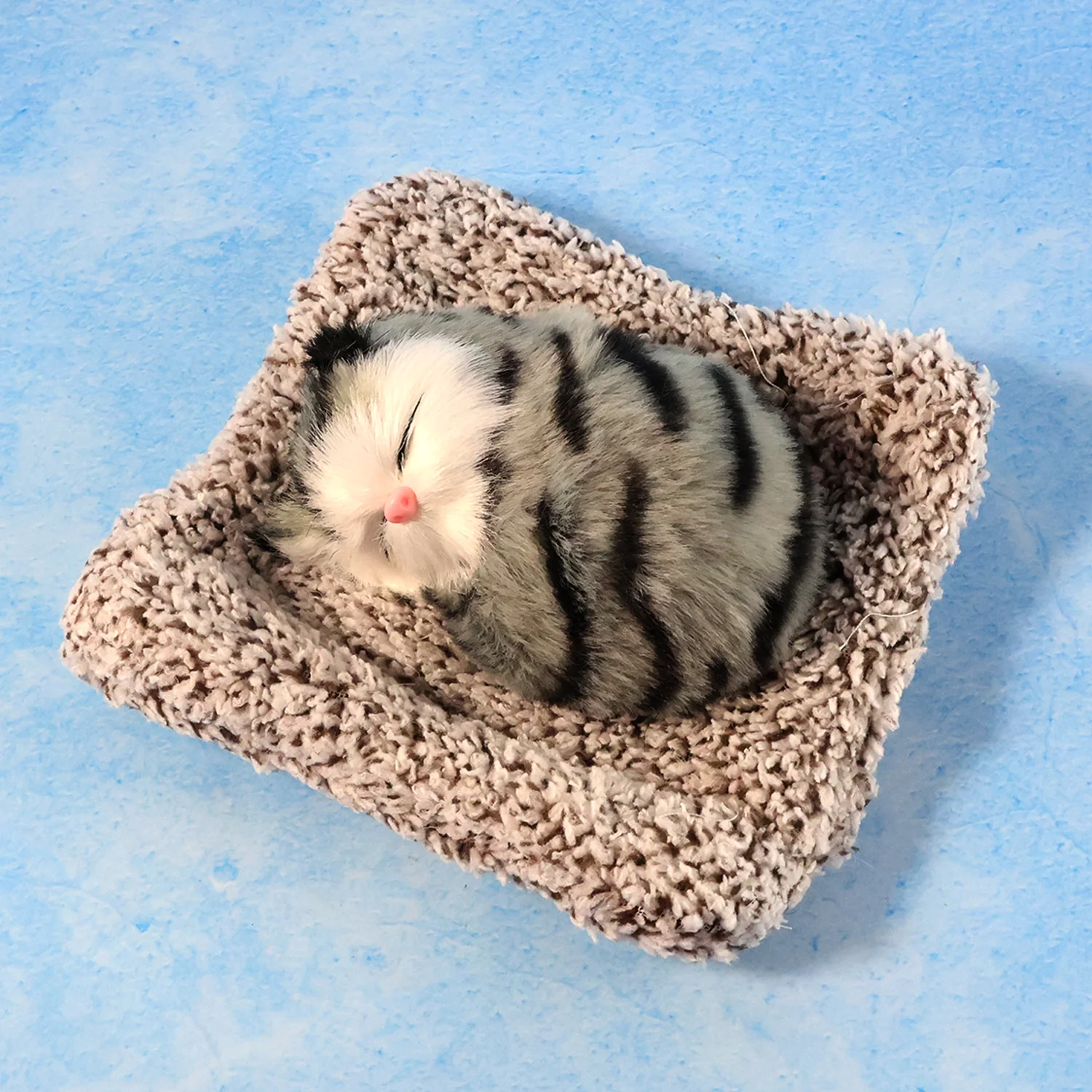 Soft Plush Cute Closed-Eye Cat Car Dashboard Showpiece Toy (1 Pc) - Image 3