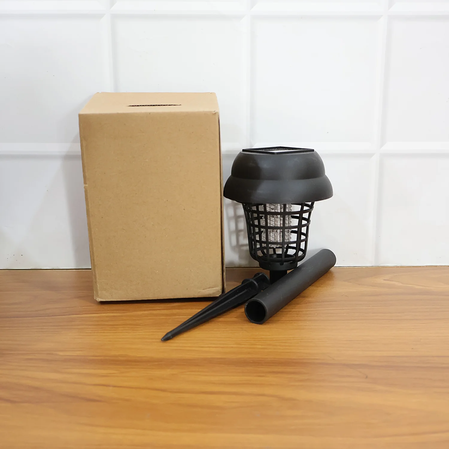 Solar Garden LED Bug Zapper Stake Light (1 Pc) - Image 8