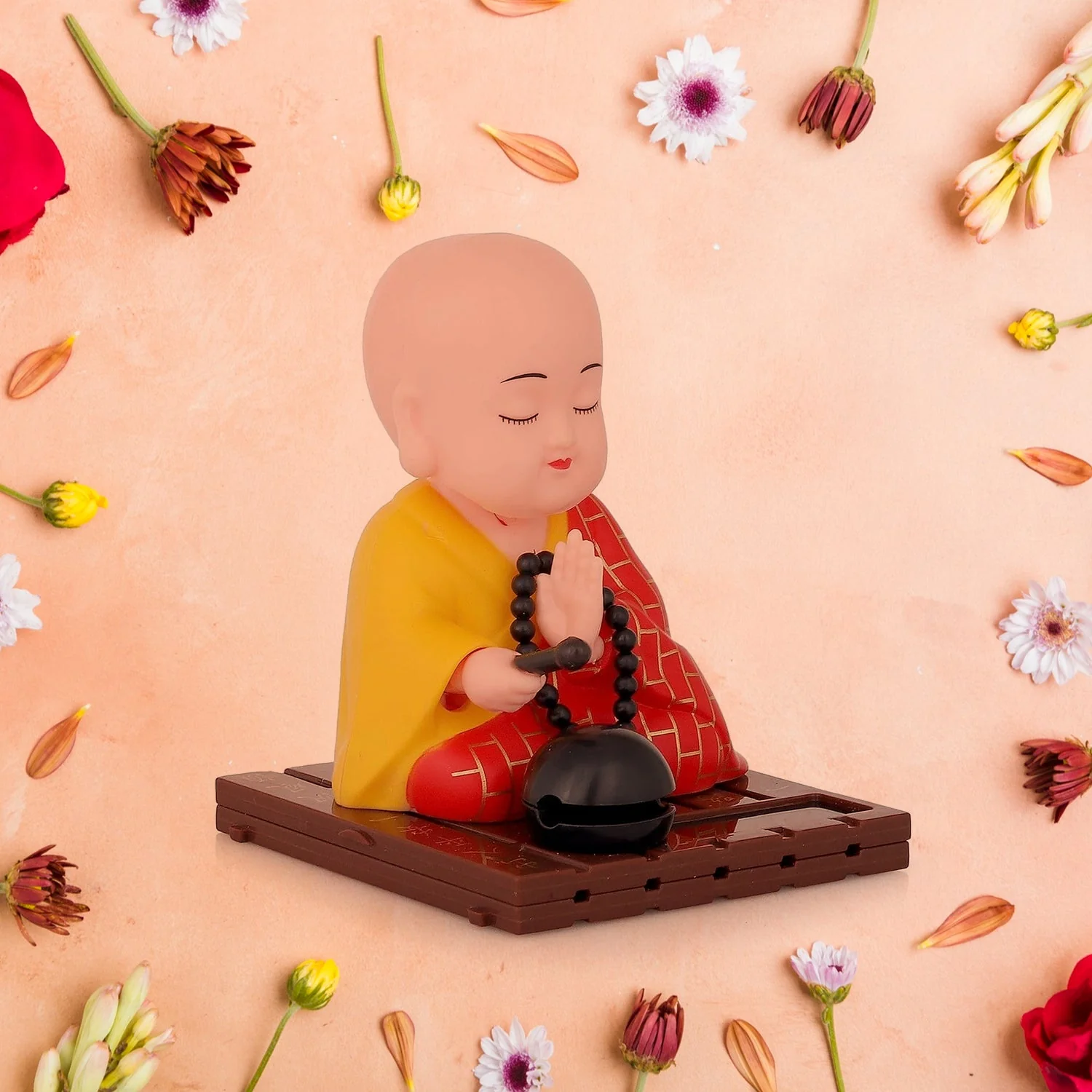 Solar Powered Sitting Buddha Statue (1 Pc / Medium) - Image 4