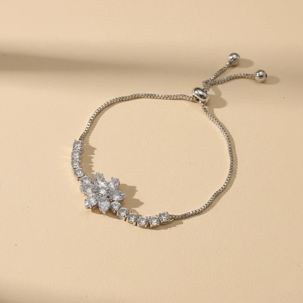 Sparkling AD Bracelet With Floral Motif - Image 3