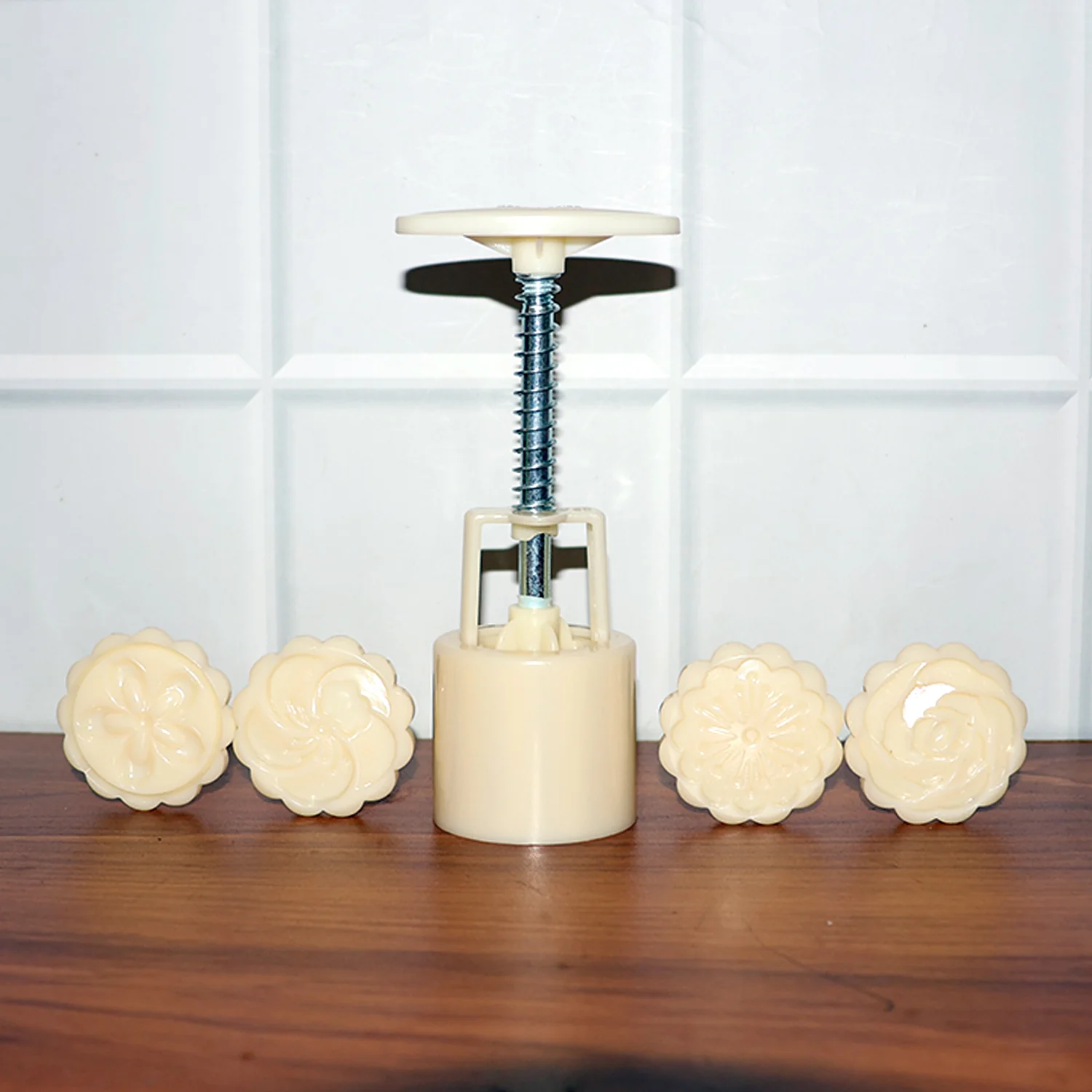 Spring Press Cookie & Pastry Mold - (Set) - Image 7