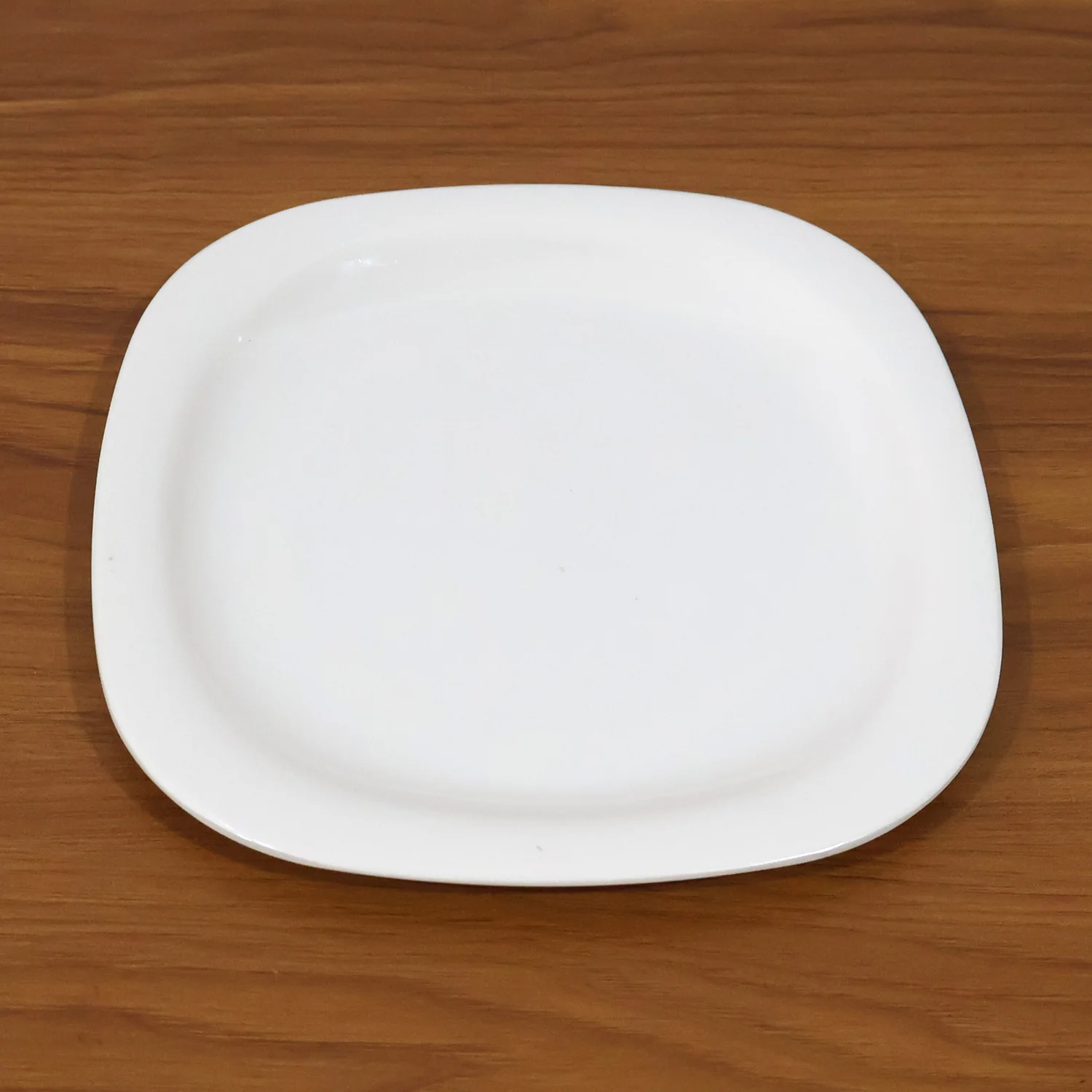 Plastic Square Dinner / Serving Plate – 20 cm (1 Pc) - Image 8