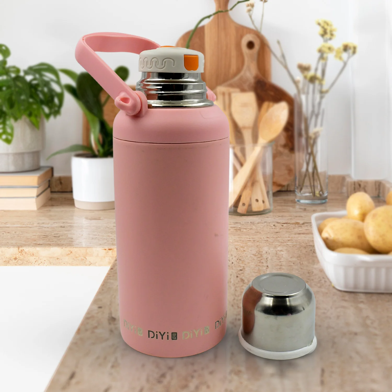Stainless Steel 316 Vacuum Insulated Travel Bottle / Kettle (1300 ML) - Image 5