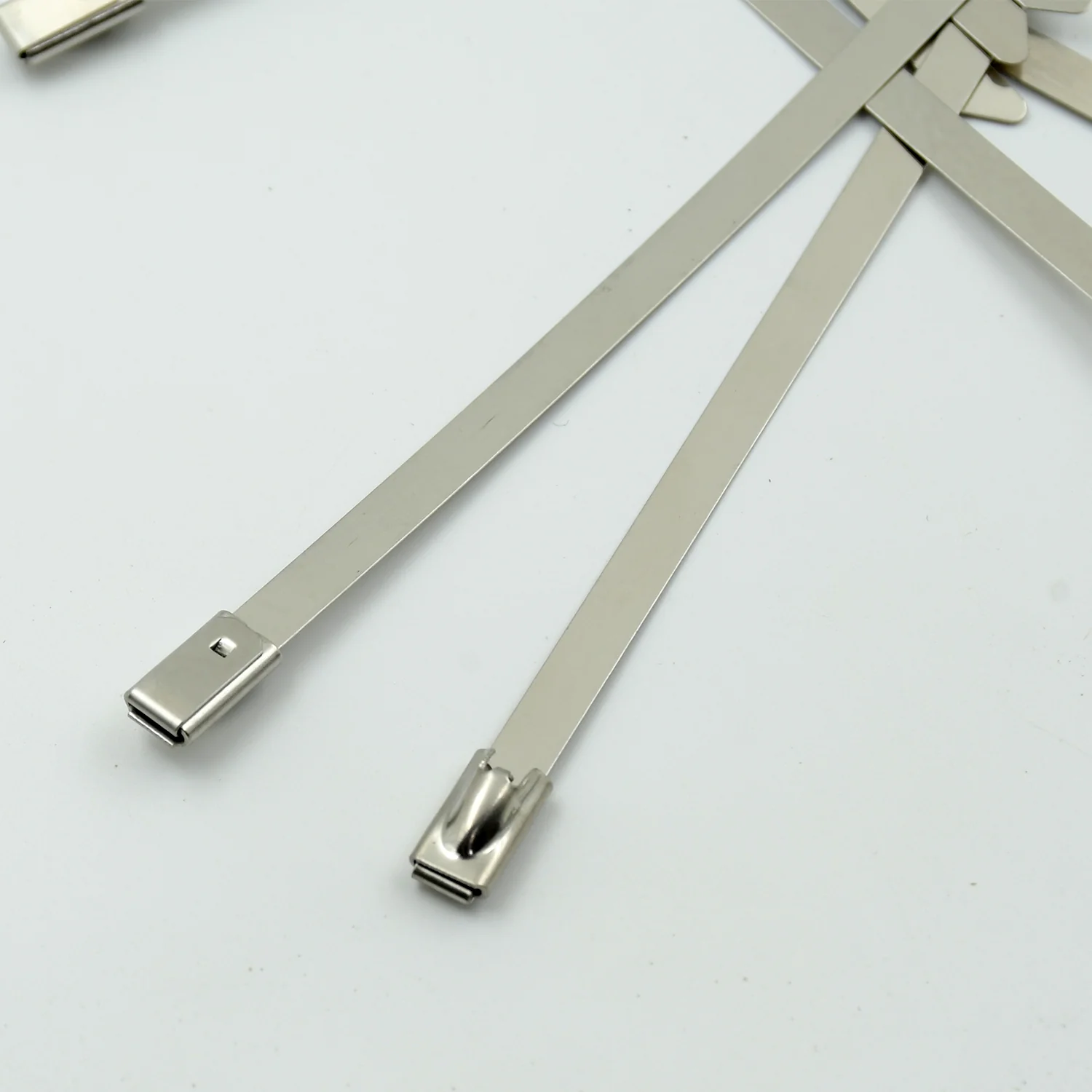 Stainless Steel Cable TIE  (4.6x100MM / 10 pcs Set) - Image 4