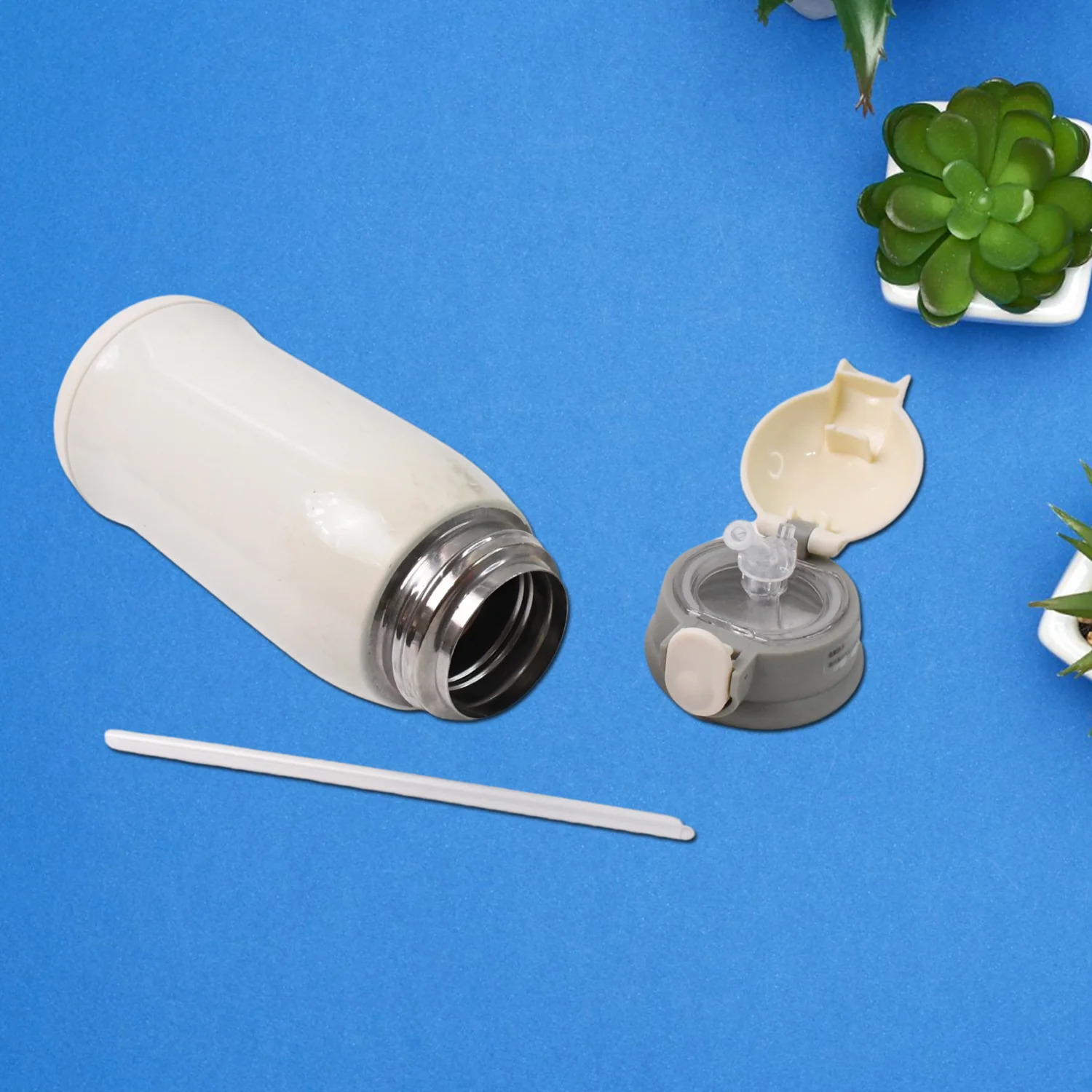 Stainless Steel Double Wall Vacuum-Insulated Drink Water Bottle (500 ML Approx) - Image 3